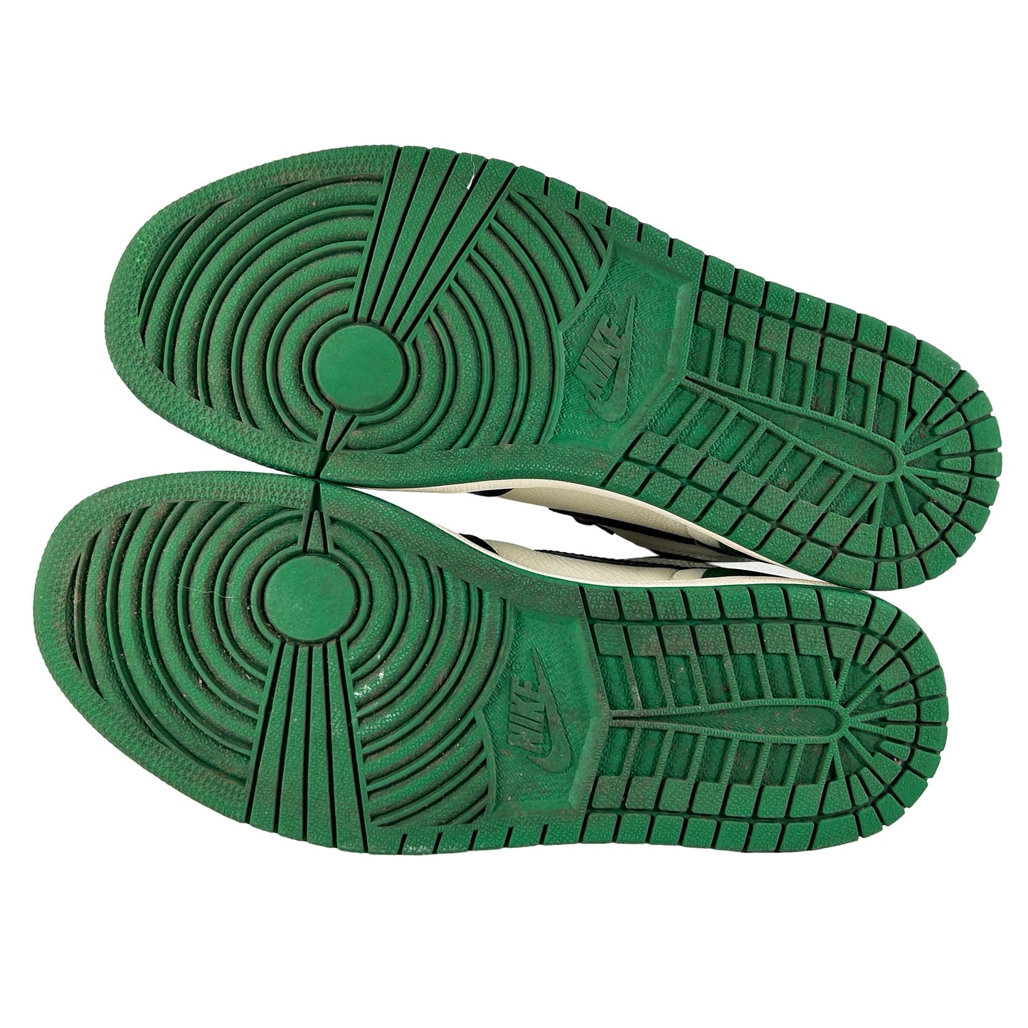 555088 302 Jordan 1 Retro High Pine Green [USED] - 8.5 M (Used)