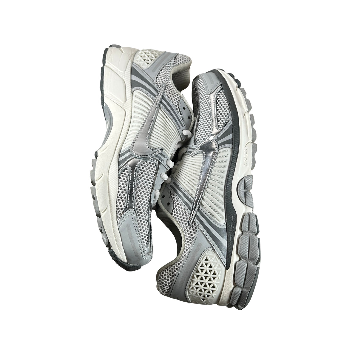IM2219 121 Nike Zoom Vomero 5 Metallic Silver [USED] - 10 M (Used)