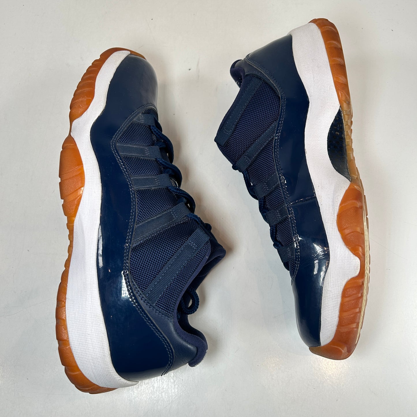 528895 405 Jordan 11 Retro Low Midnight Navy [USED] - 11 M (Used)