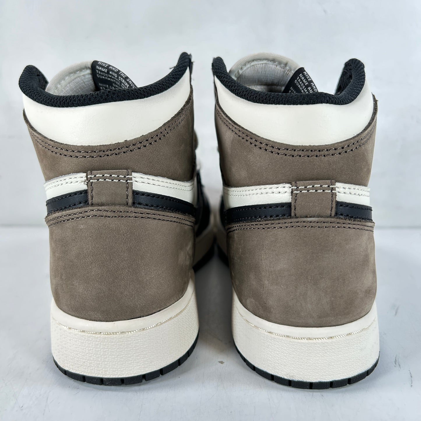 575441 105 Jordan 1 Mocha (GS) [USED] - 6.5 Y (VNDS)