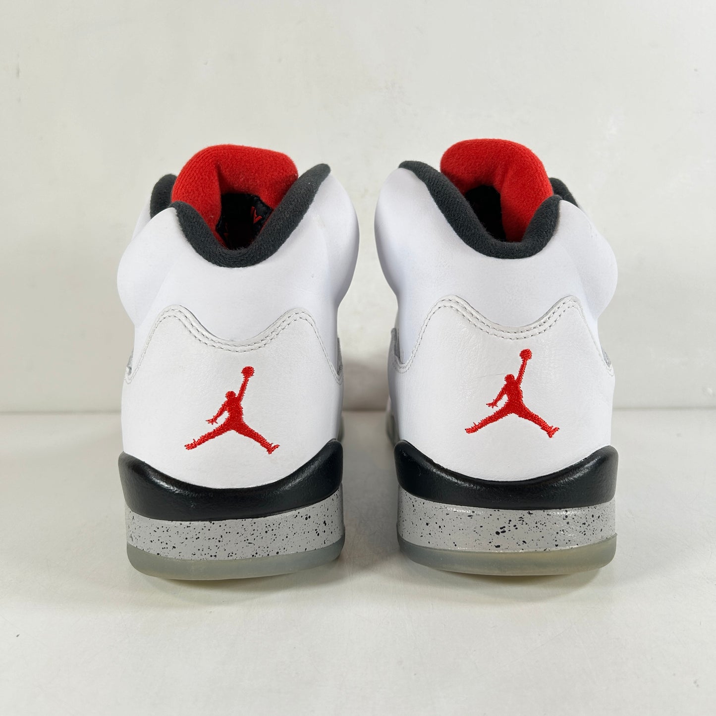 136027 104 Jordan 5 Retro White Cement [USED] - 10.5 M (VNDS) (Replace Box)