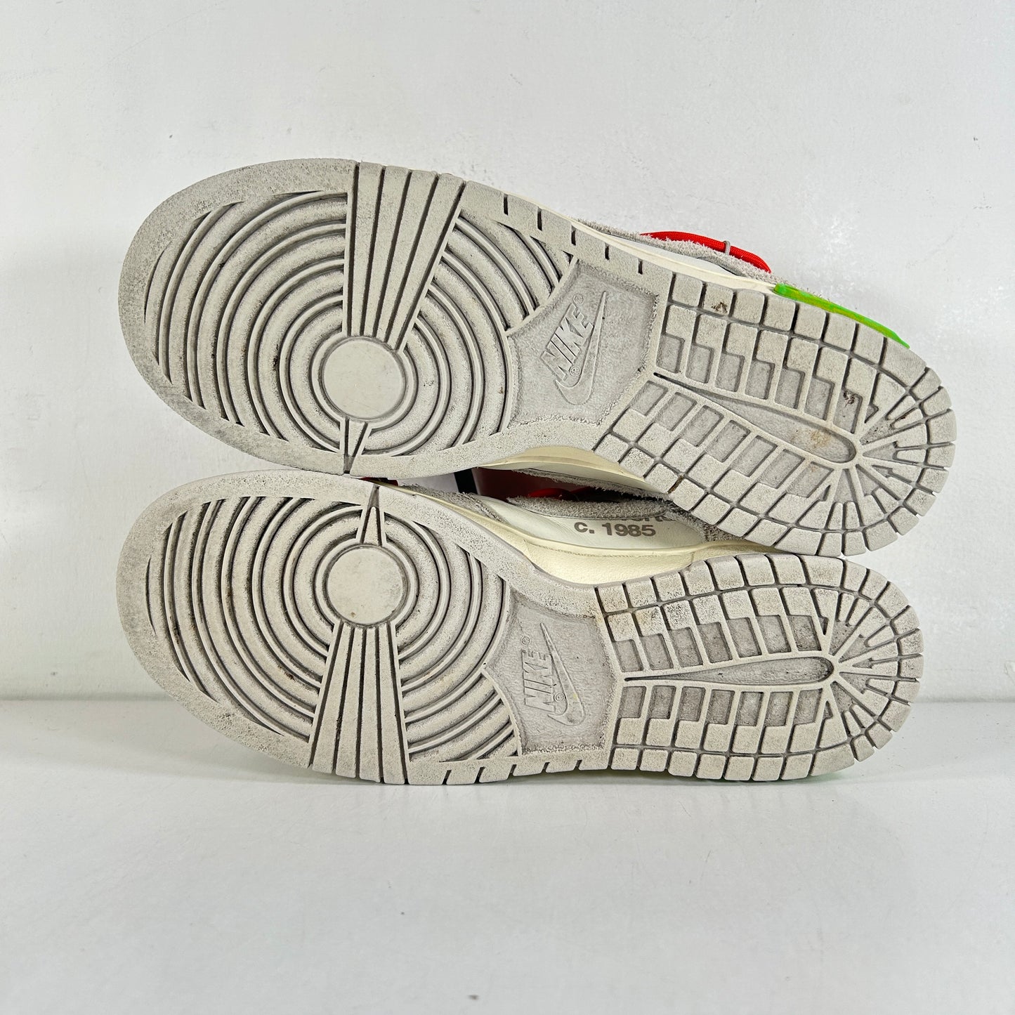 DJ0950 110 Nike Dunk Low Blanco roto Lote 13