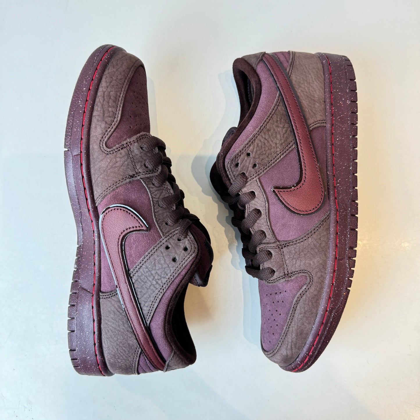 FN0619 600 Nike SB Dunk Low “City of Love” [USED] - 10 M (Used)
