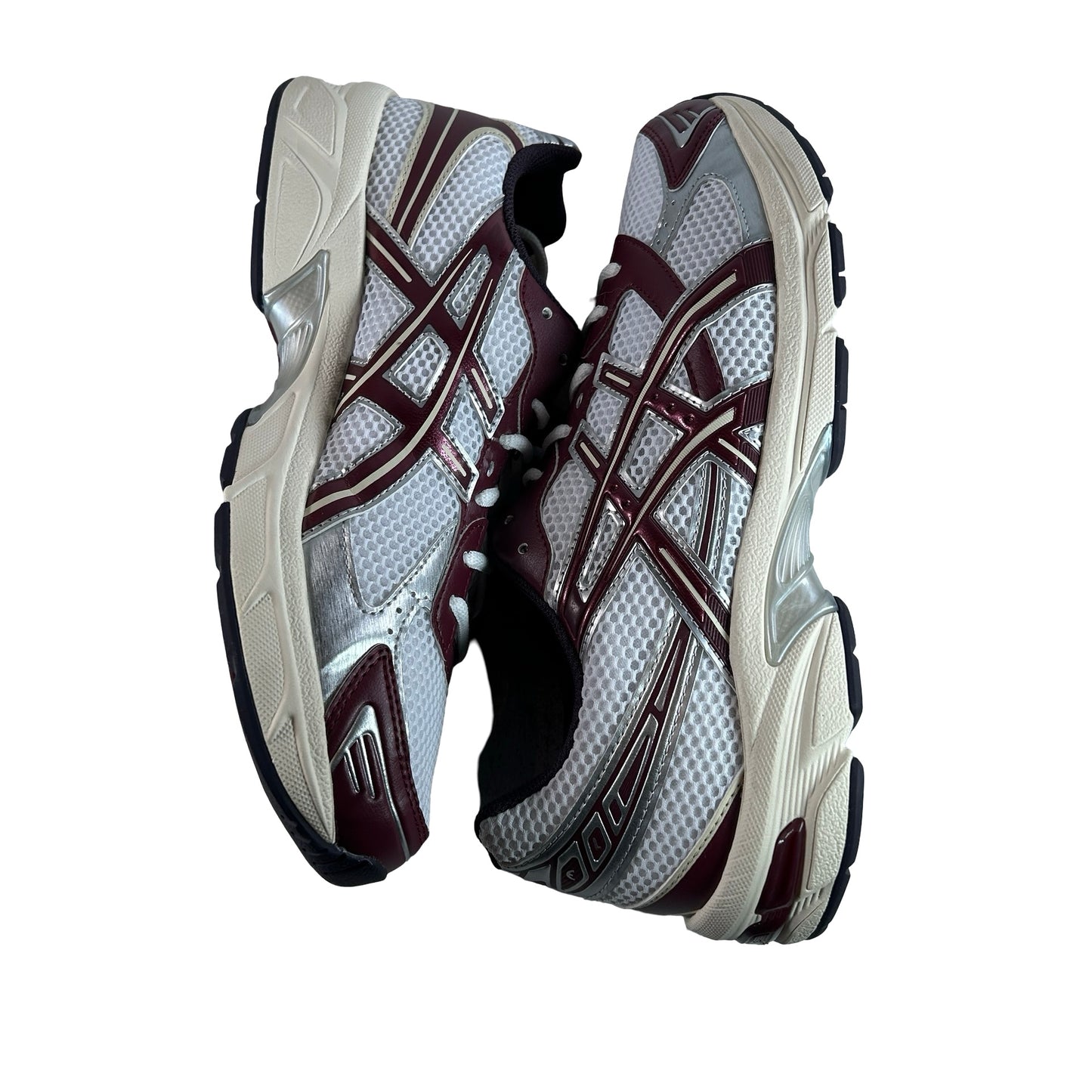 1203A685 100 ASICS Gel-1130 White Maroon Banner [USED] - 10.5 M (Used)