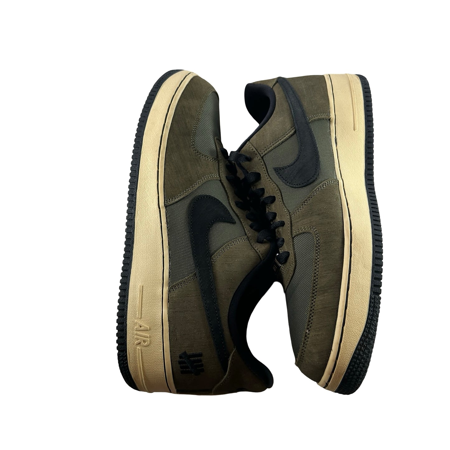 DH3064 300 Nike Air Force 1 Low SP Undefeated [USED] - 11.5 M (Used)