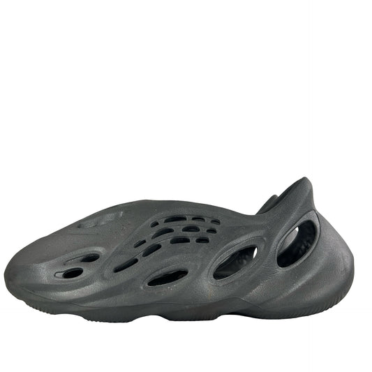 HP8739 Adidas Yeezy Foam RNR Onyx [USED] - 12 M (Used4)