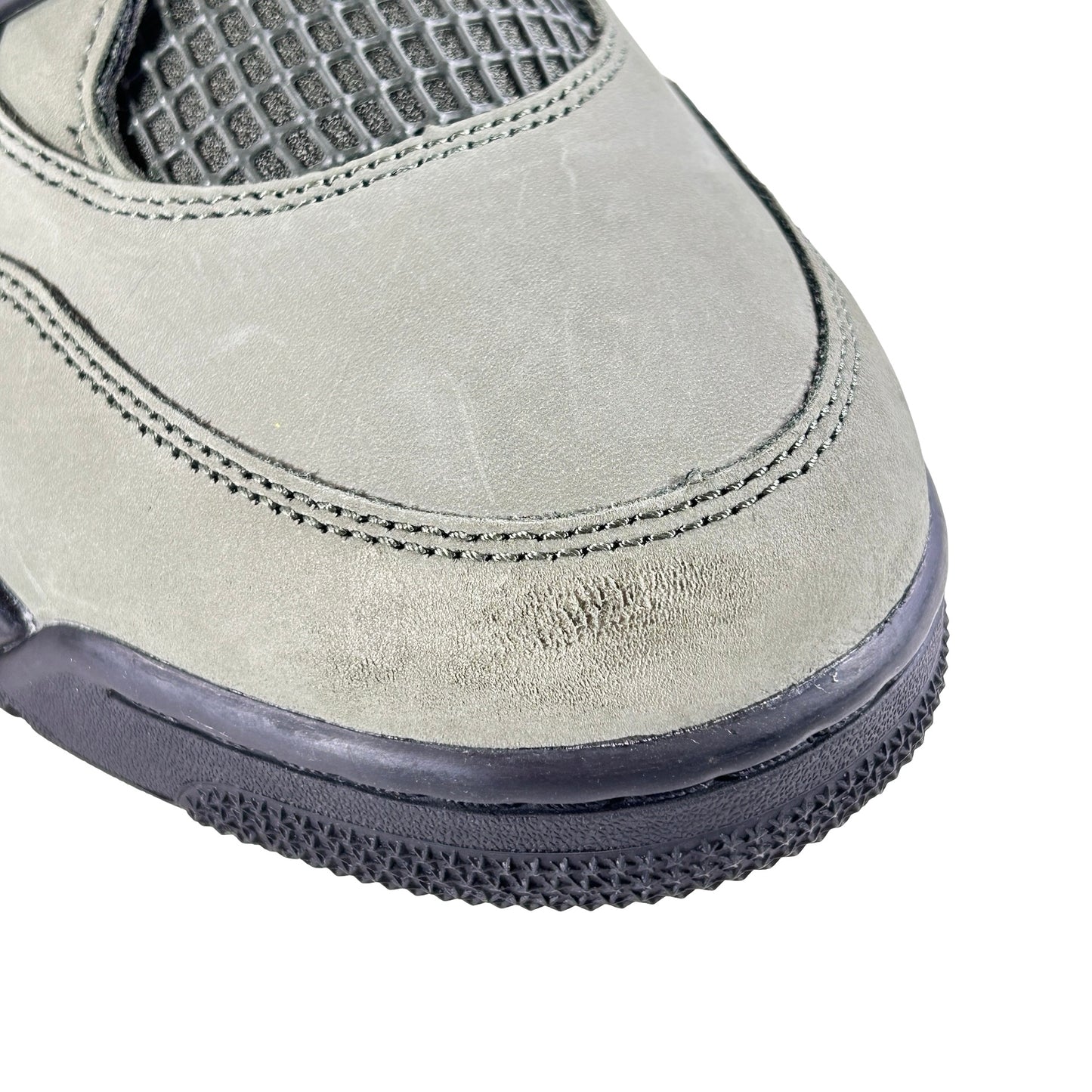 IB1519 200 Jordan 4 Retro OG SP Undefeated (2025) [CONDITIONAL] - 11 M (Scuff On Toebox)