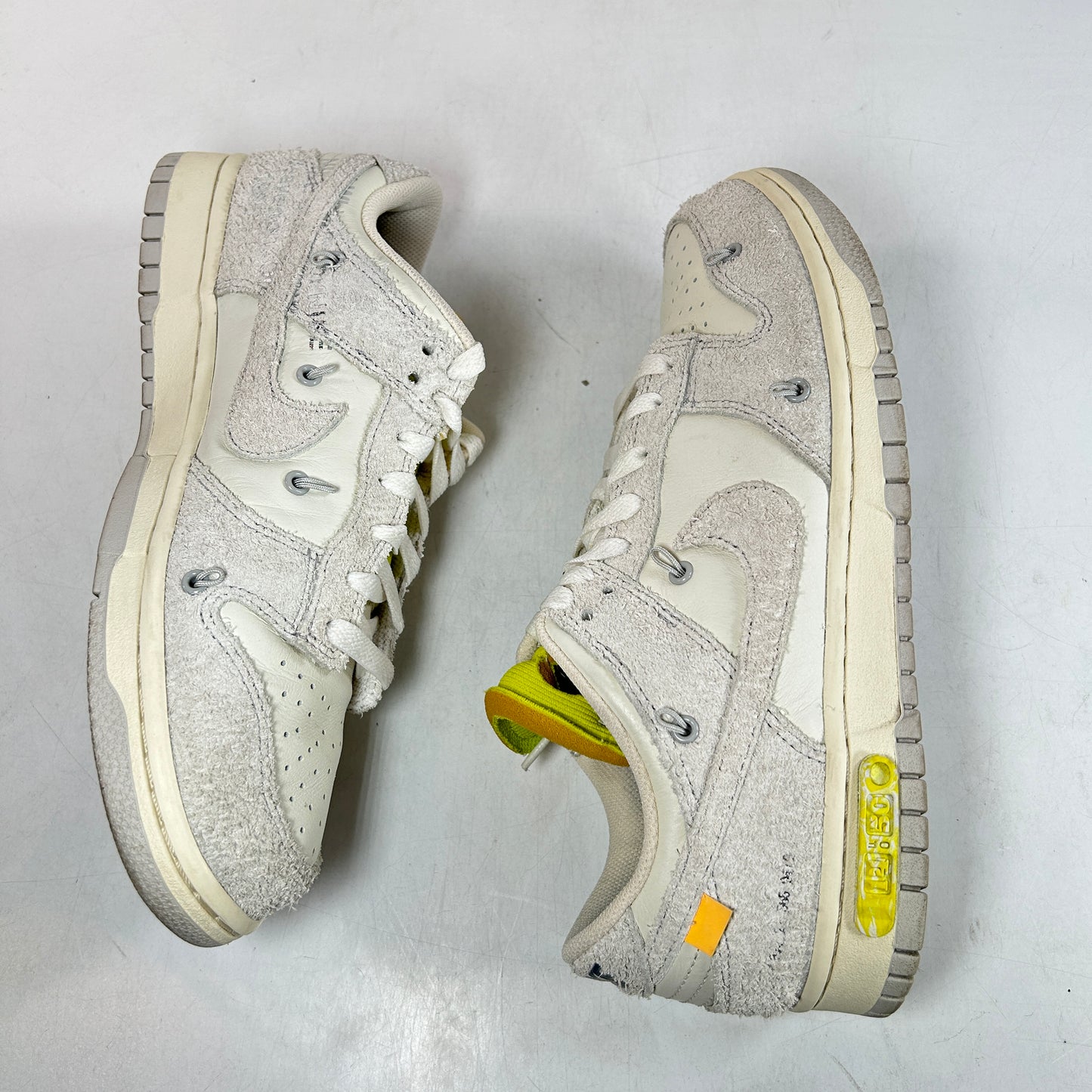 DJ0950 106 Nike Dunk Low Off-White Lot 14 [USED] - 9 M (Used)