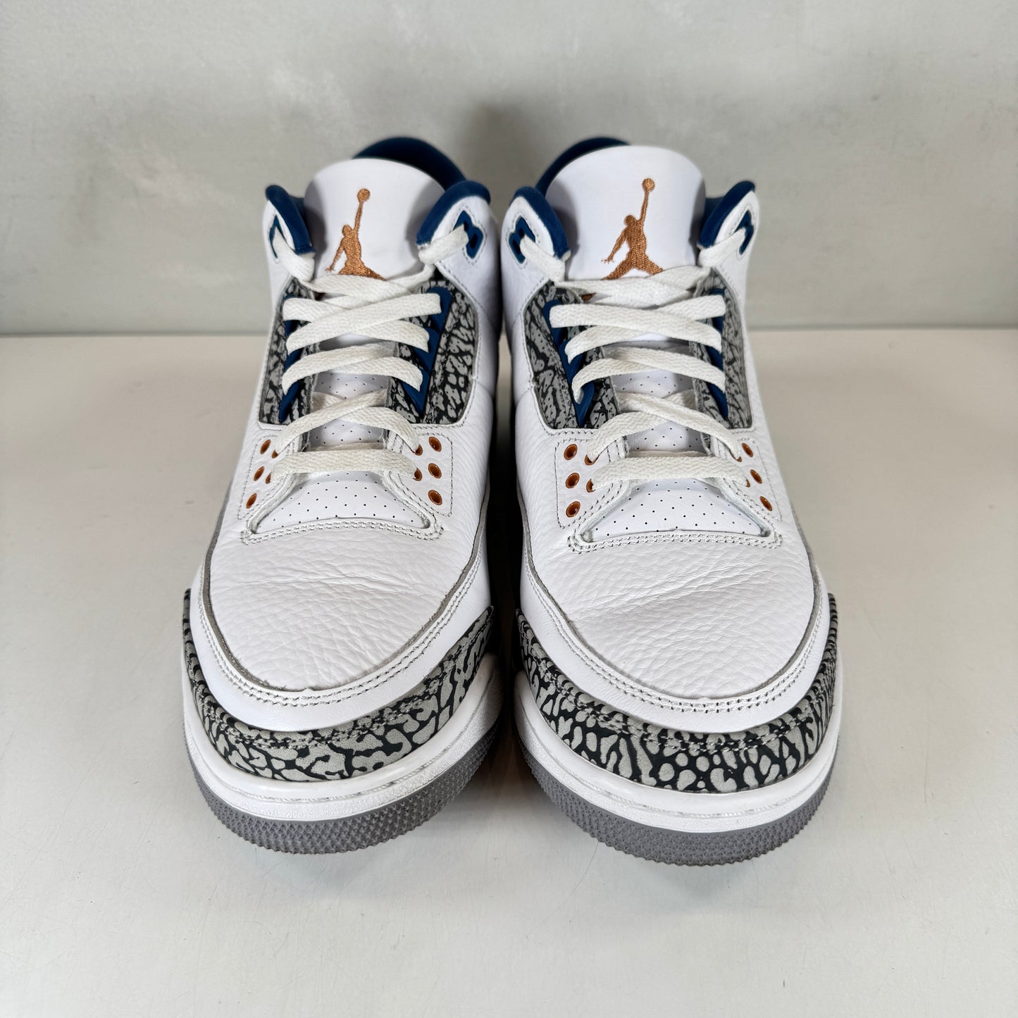 CT8532 148 Jordan 3 Retro Magos