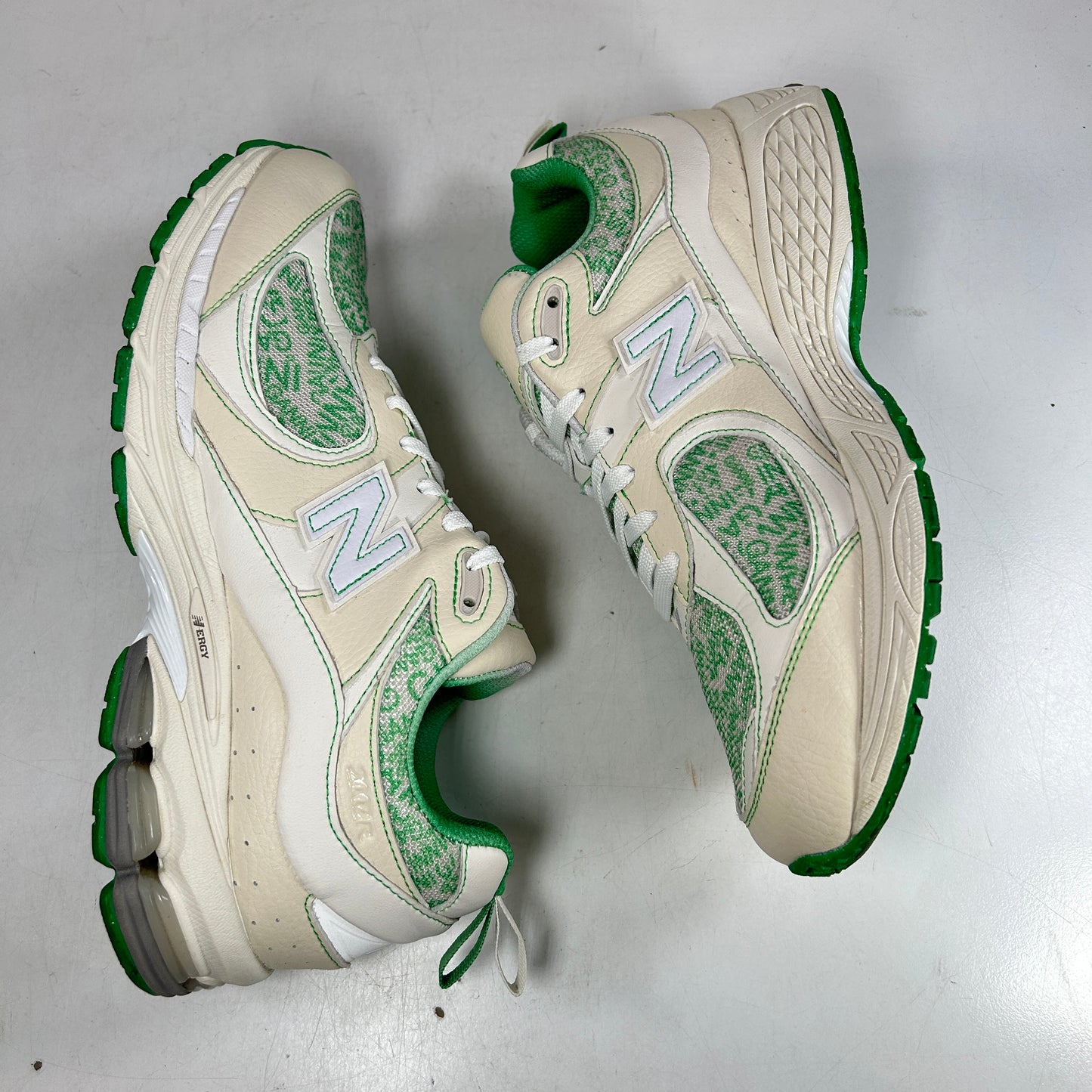 M2002RGC New Balance 2002R GANNI Turtledove [USED] - 10.5 M (Used)