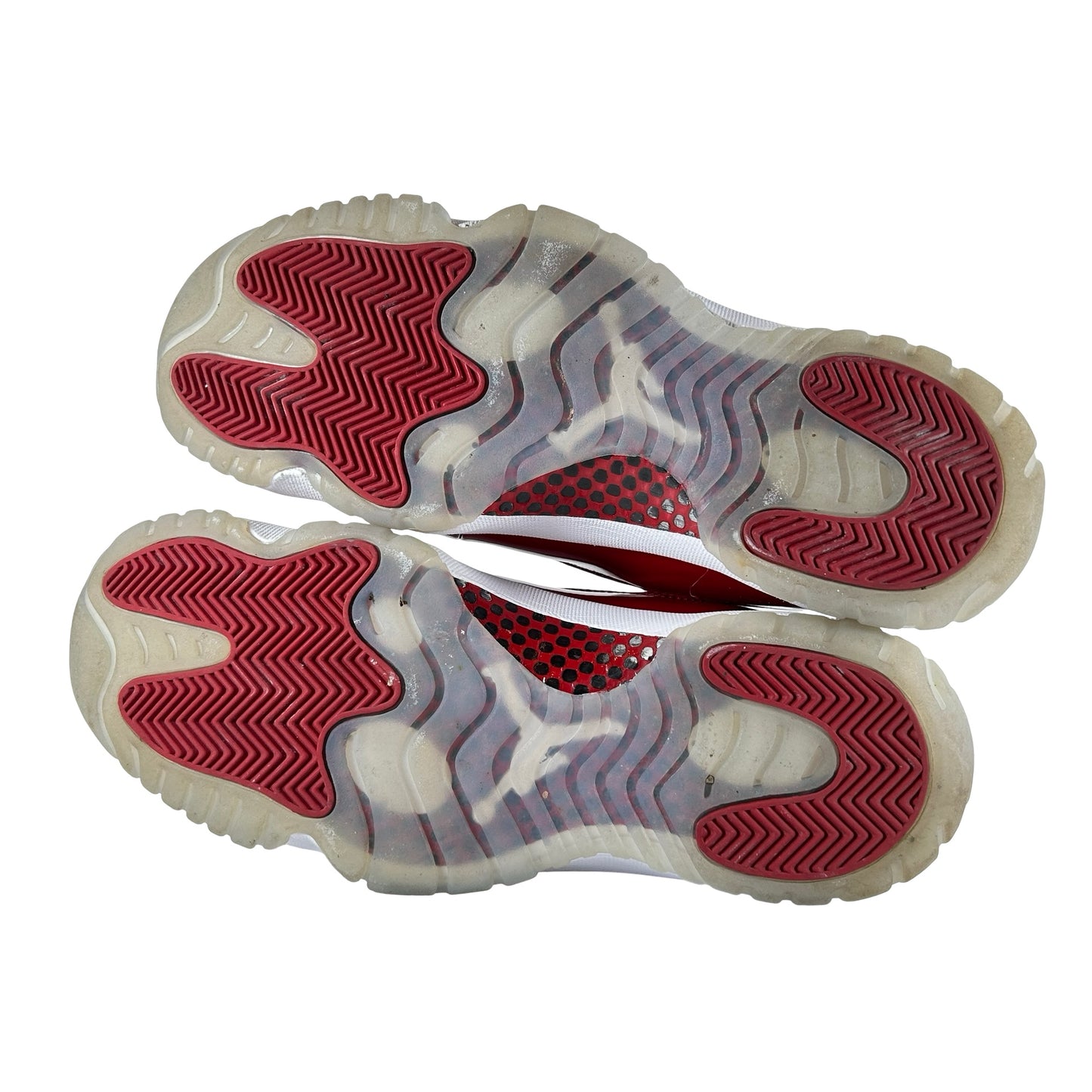 CT8012 116 Jordan 11 Retro Cereza (2022)