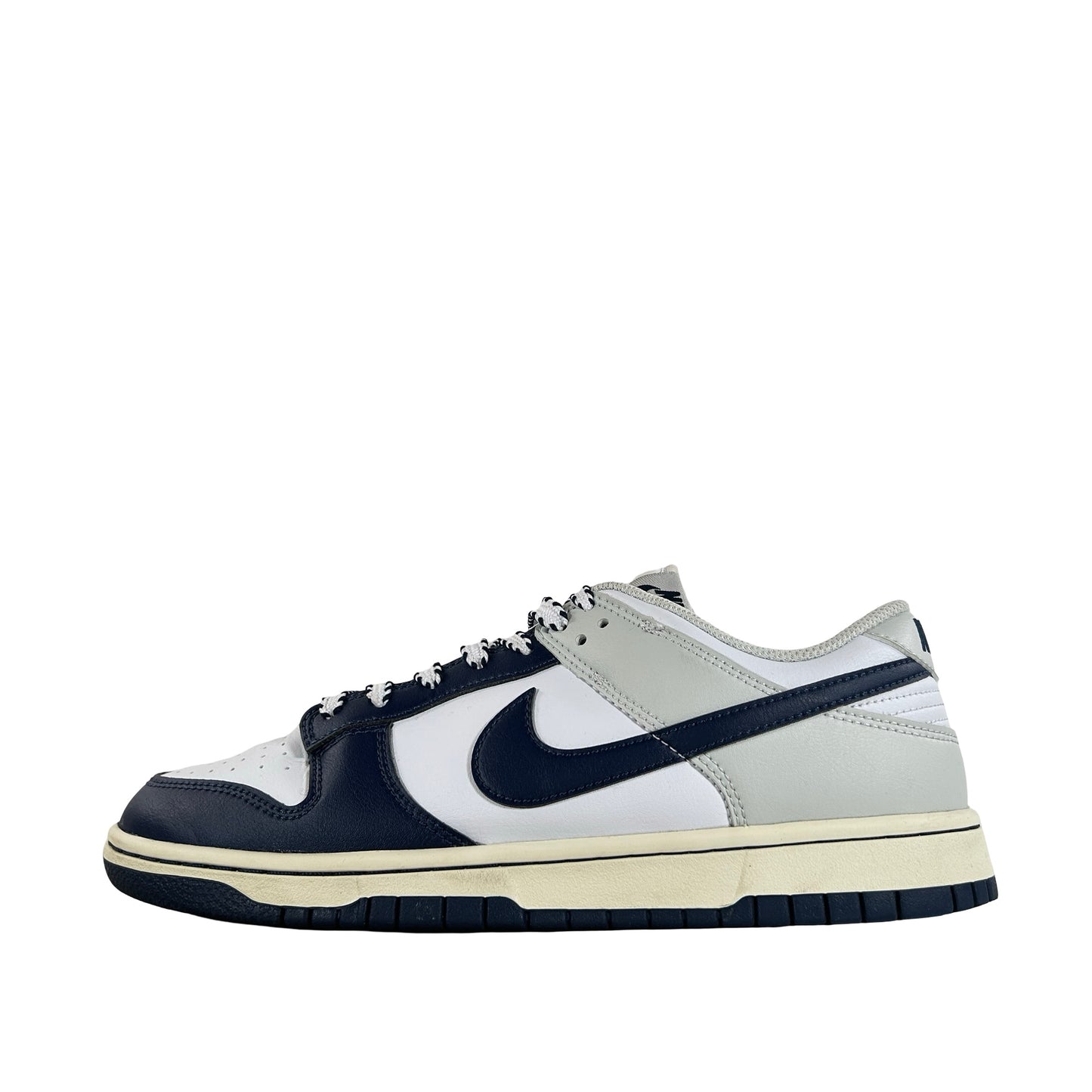 IM2222 101 Nike Dunk Low New York Yankees [USED] - 9 M (Used) (No Box)