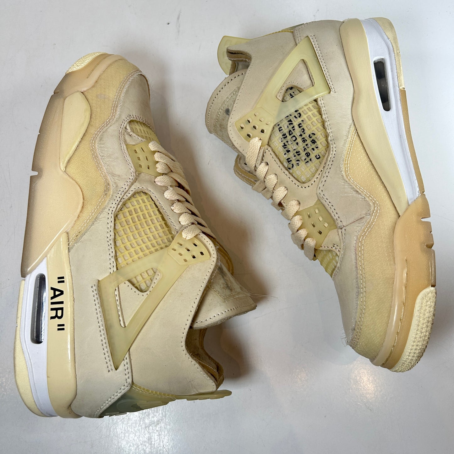 CV9388 100 Jordan 4 Off-White Sail [USED] - 8.5 W (Used)