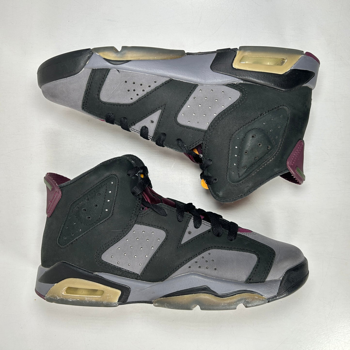 384665 063 Jordan 6 Retro Bordeaux (GS) [USED] - 6 Y (Used) (No Box)
