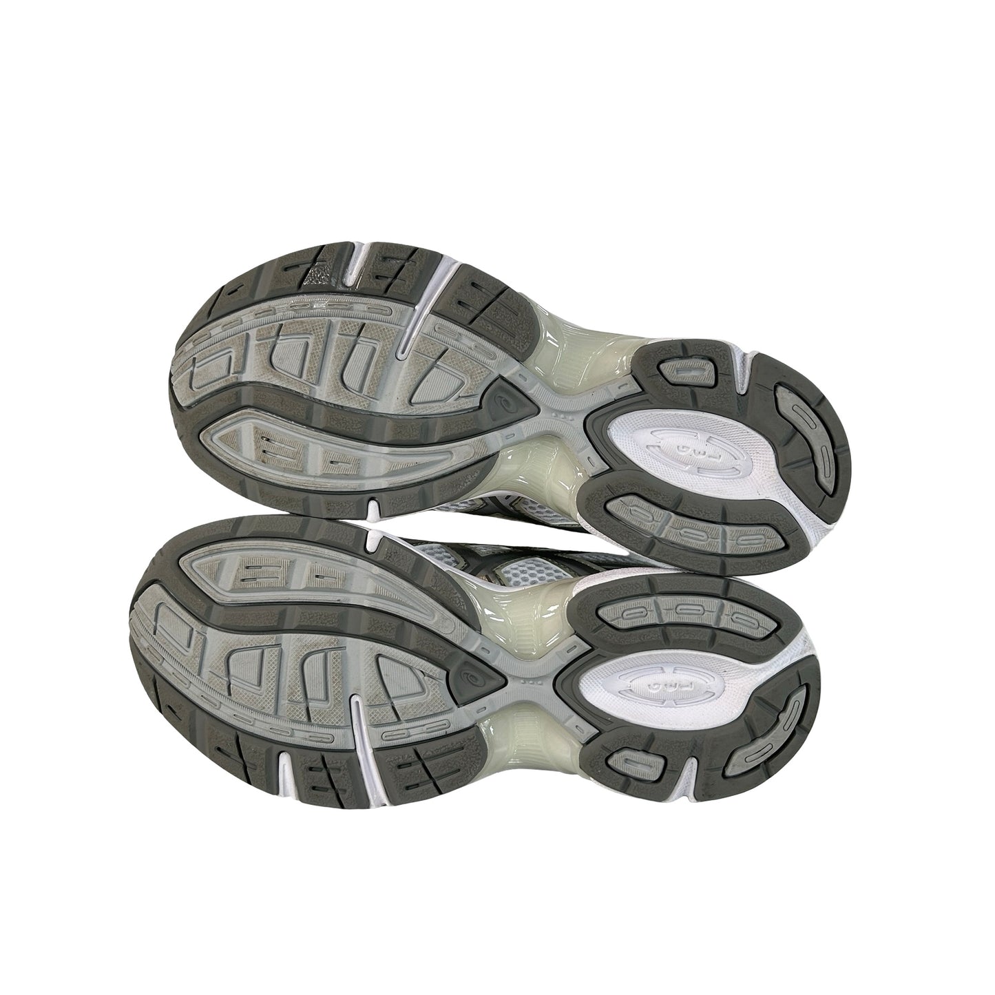 1202A164 124 ASICS Gel-1130 White Dried Leaf Green (Women's) [USED] - 6 M / 7.5 W