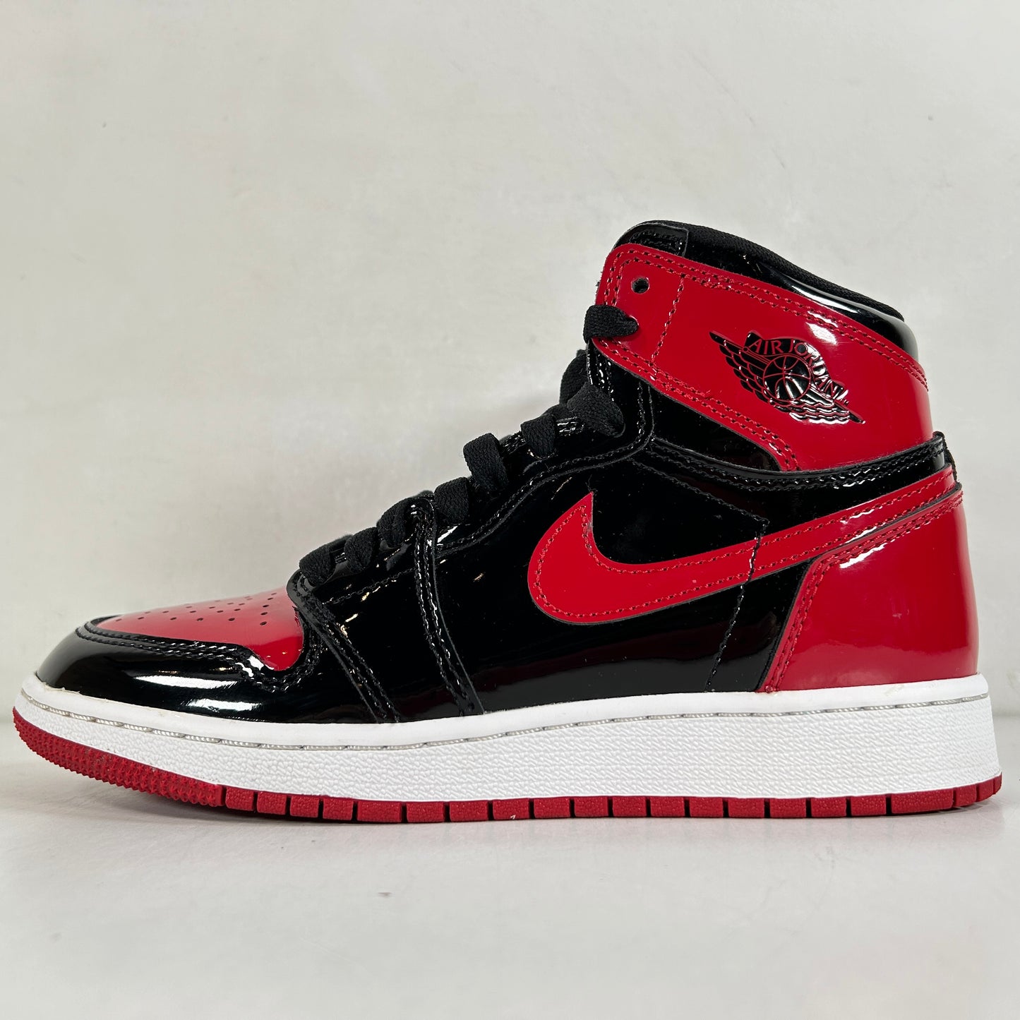 575441 063 Jordan 1 Retro High OG Patent Bred (GS) [USED] - 4.5 Y (Used)