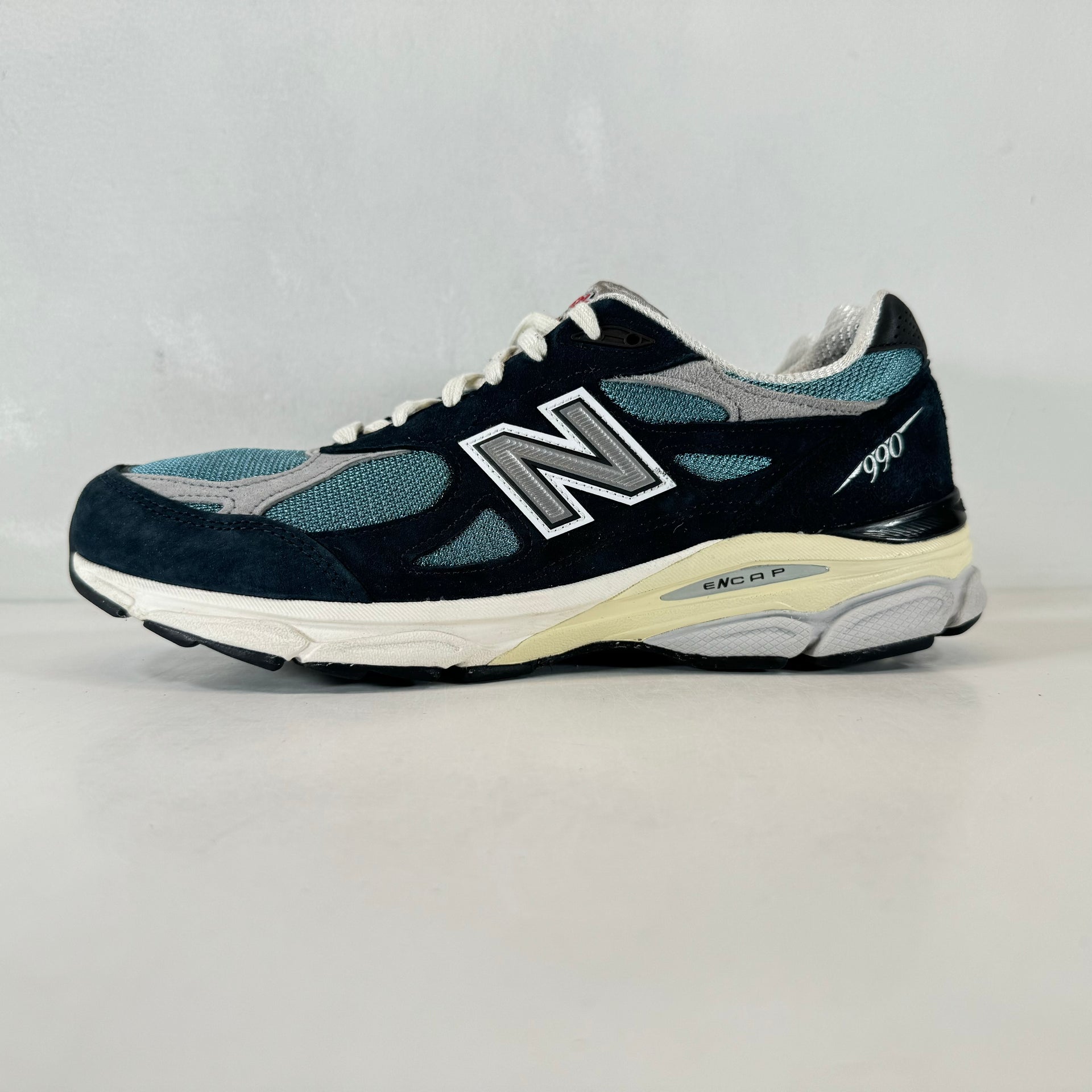 M990TE3 New Balance 990v3 MiUSA Teddy Santis Navy Castlerock [USED 