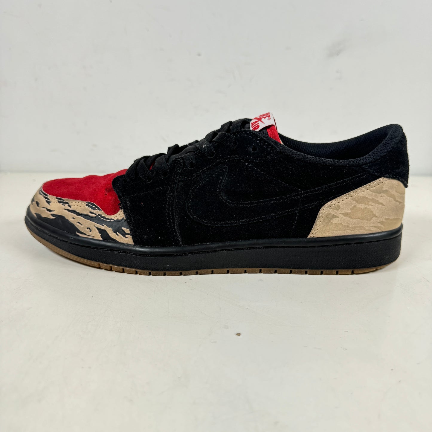 DN3400 001 Jordan 1 Retro Low OG SP SoleFly [USED] - 10 M (Used)
