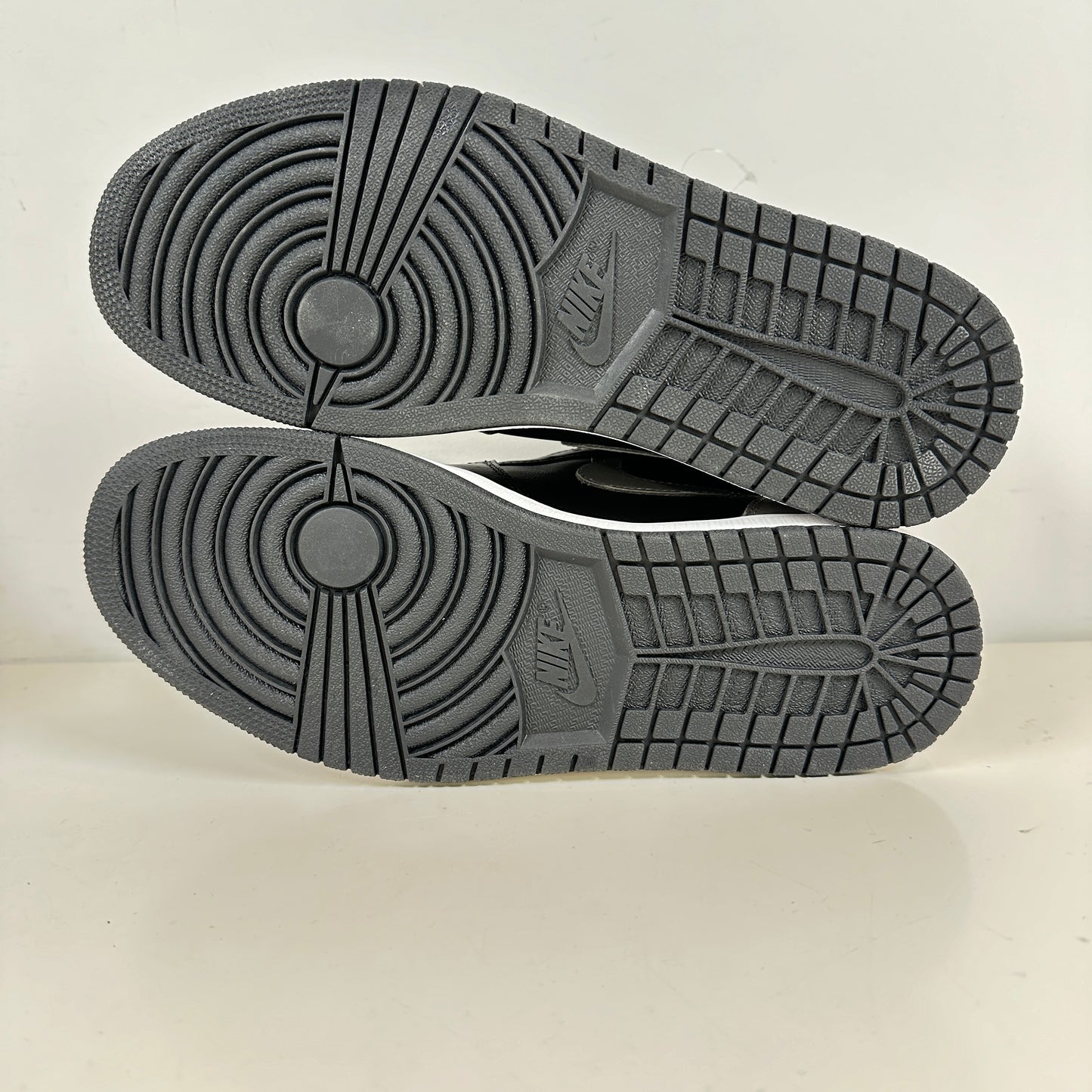 555088 013 Jordan 1 Shadow (2018) [CONDITIONAL] - 10.5 M