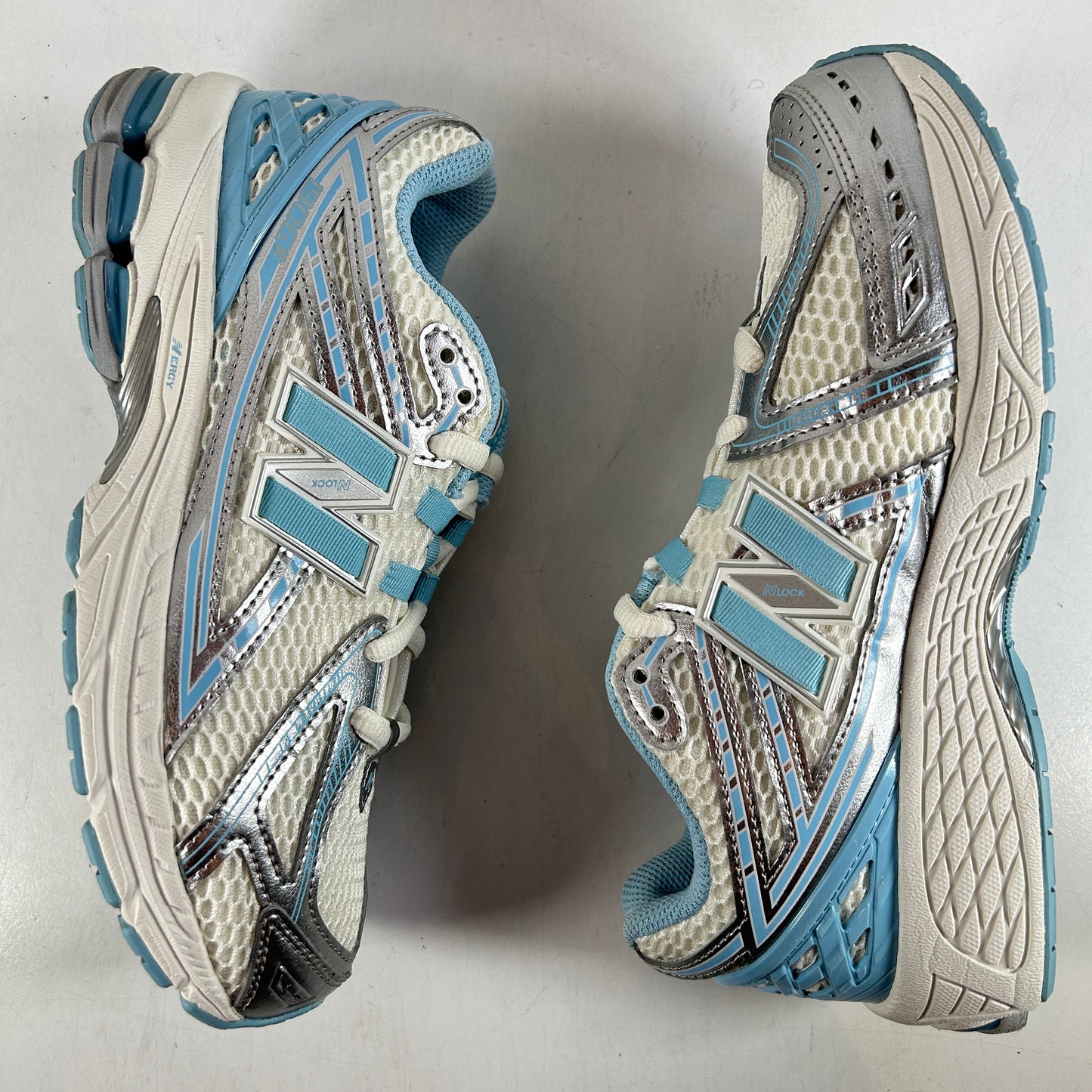 GC1906EW New Balance 1906R SIlver Metallic Chrome Blue (GS) [USED] - 6 Y (Used)