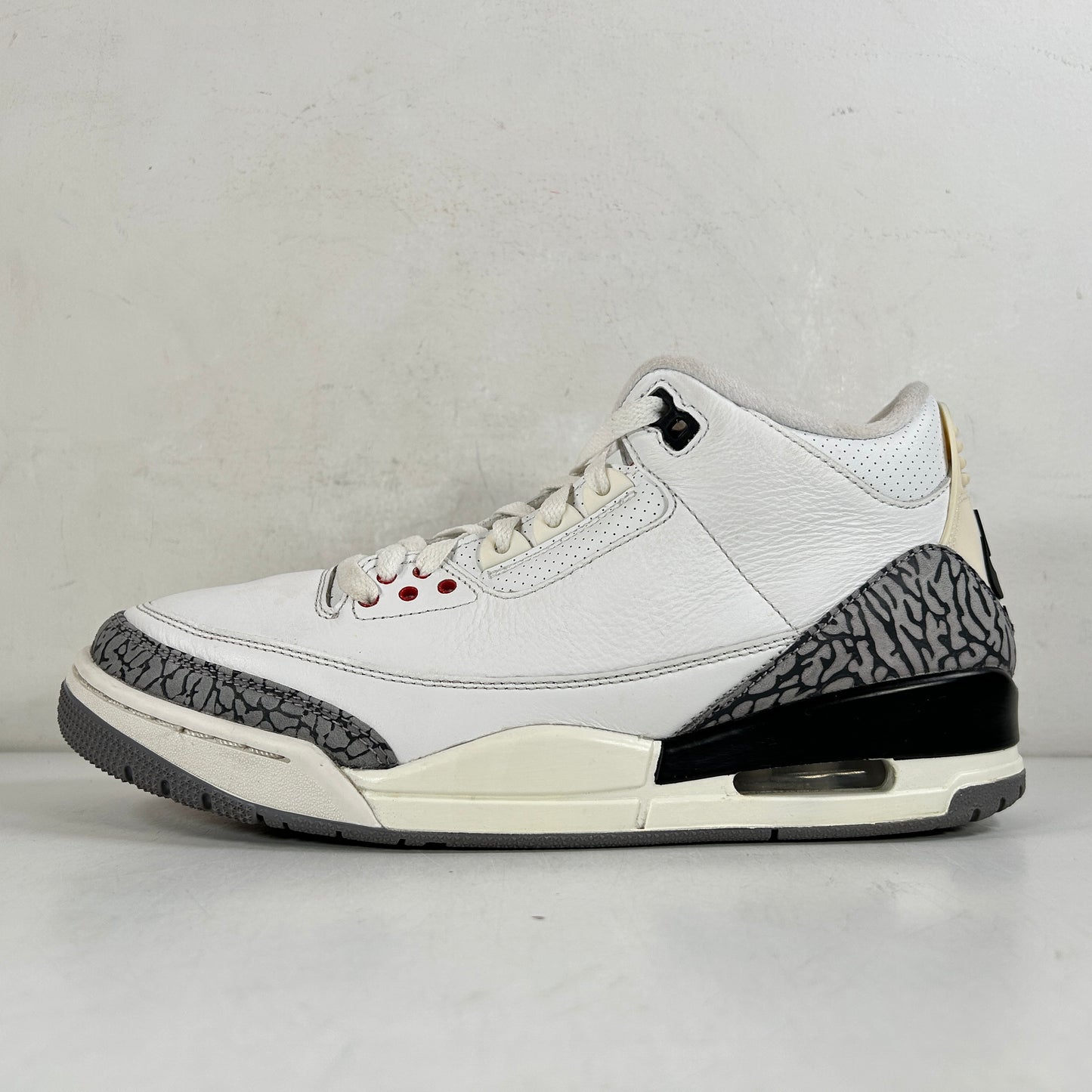 DN3707 100 Jordan 3 Retro White Cement Reimagined [USED] - 9.5 M (Used6)