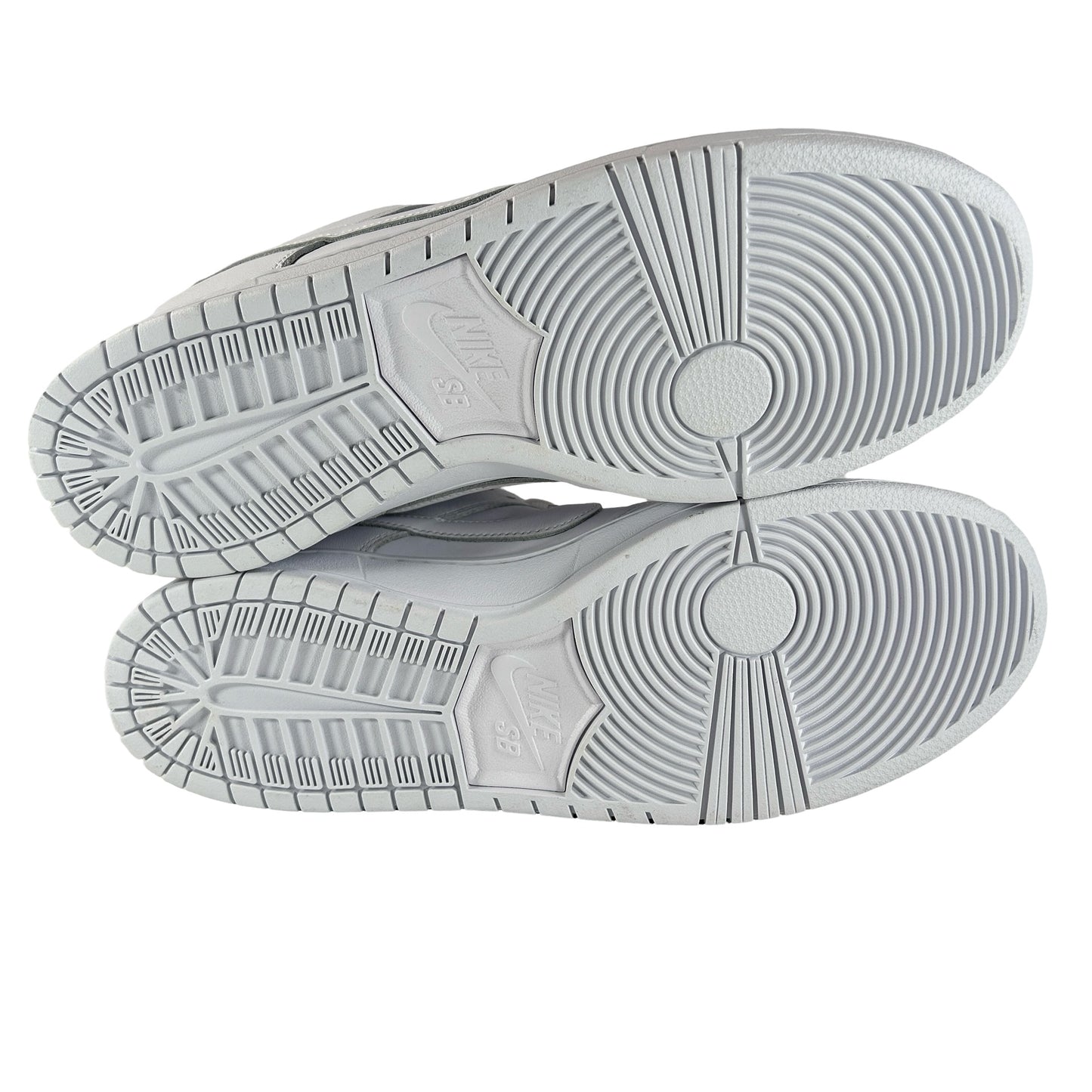 FJ1674 100 Nike SB Dunk Low Pro Triple White [CONDITIONAL] - 13 M (Discoloration)