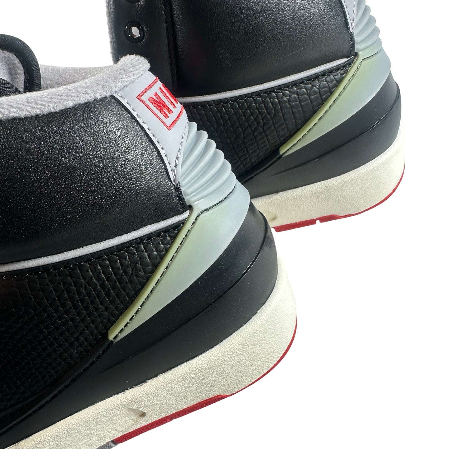 DQ8562 001 Jordan 2 Retro Black Cement (GS) [CONDITIONAL] -  7 Y (Yellowing)