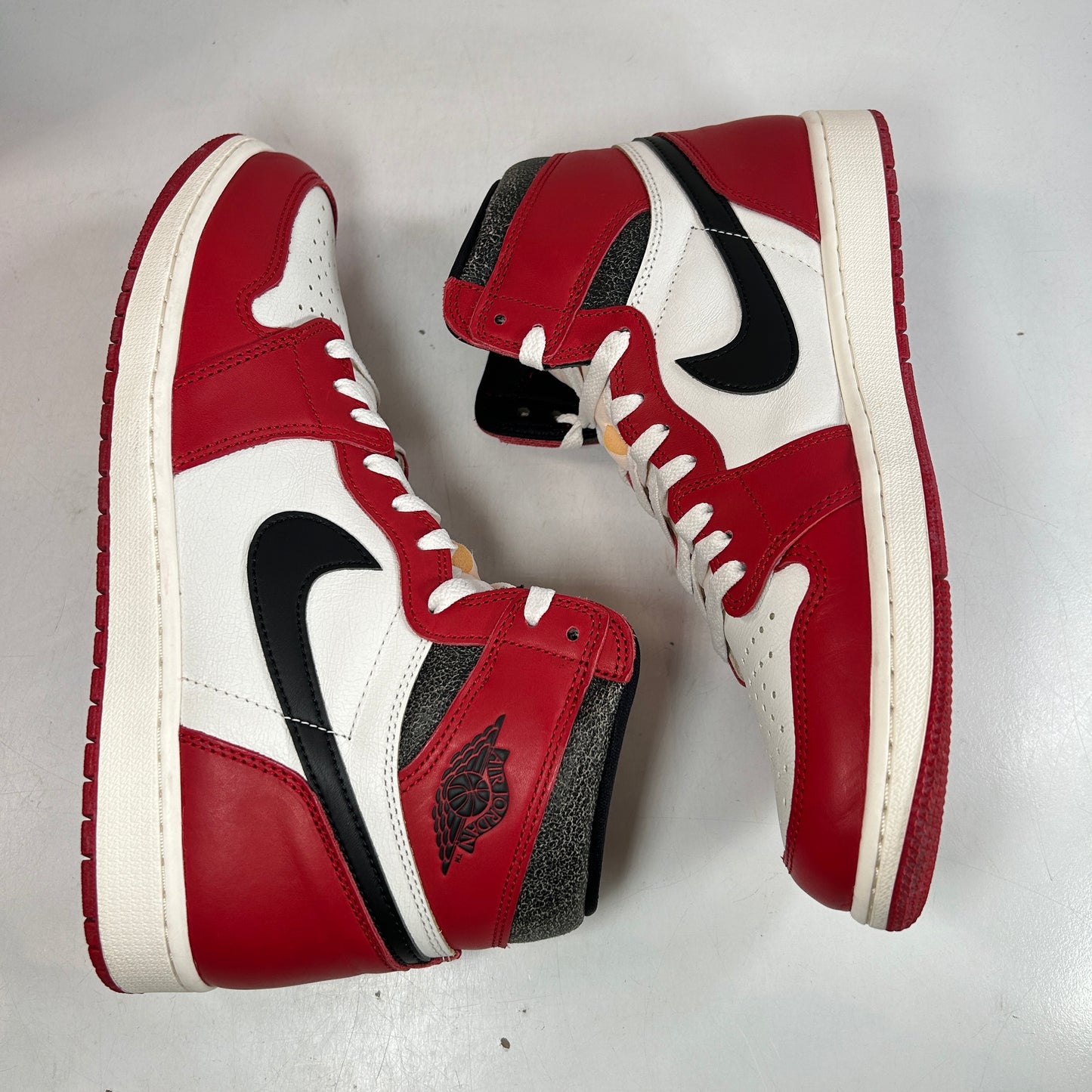 DZ5485 612 Jordan 1 Retro High OG Chicago Lost and Found [USED] - 13 M (Used2)