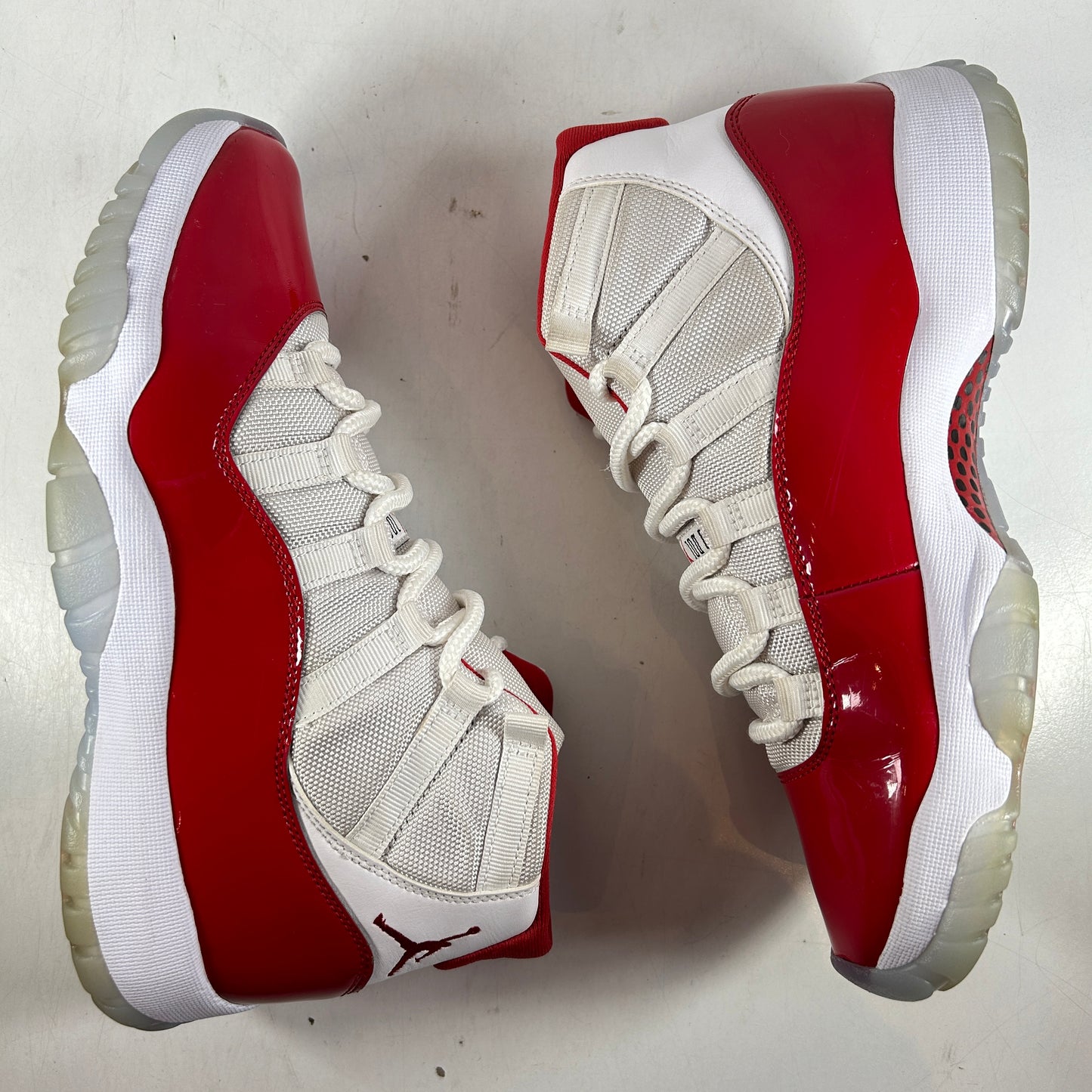 CT8012 116 Jordan 11 Retro Cherry (2022) [USED] - 8 M (Used3)