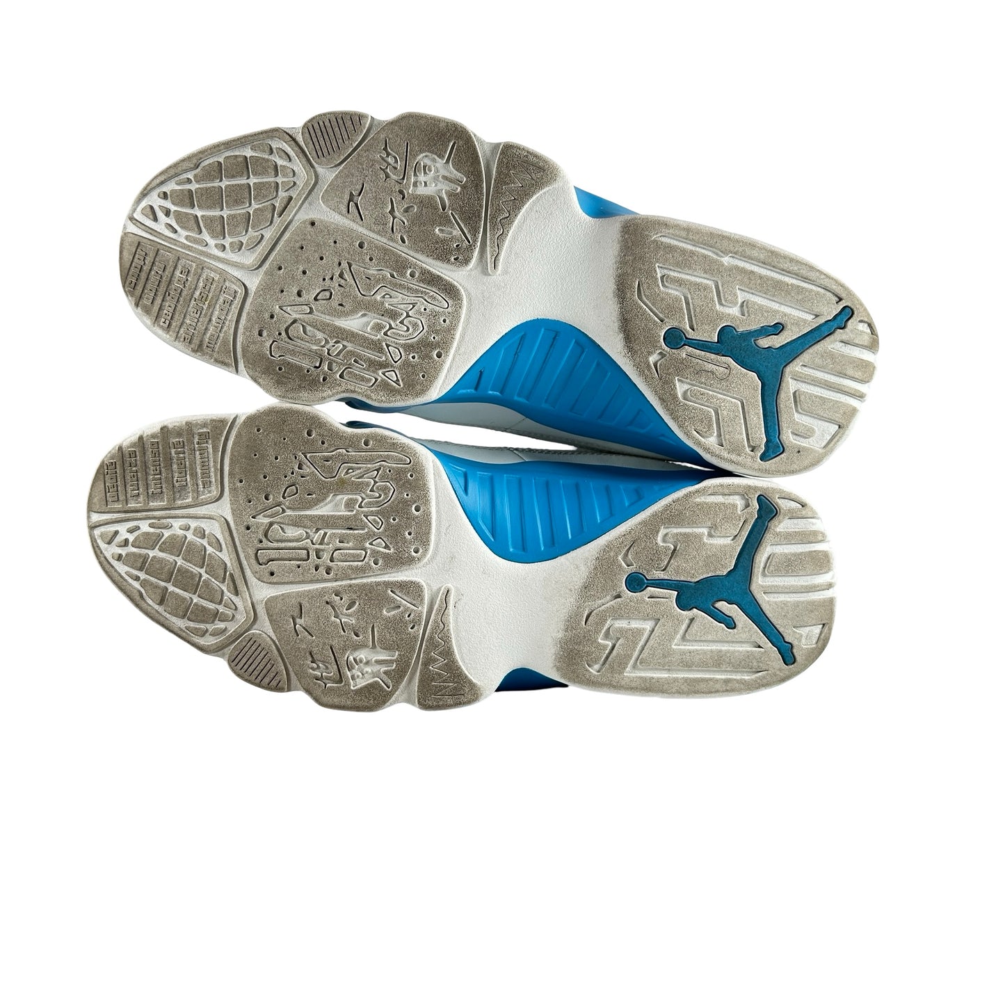 FQ8992 101 Jordan 9 Retro Powder Blue (2024) [USED] - 12 M (Used6)