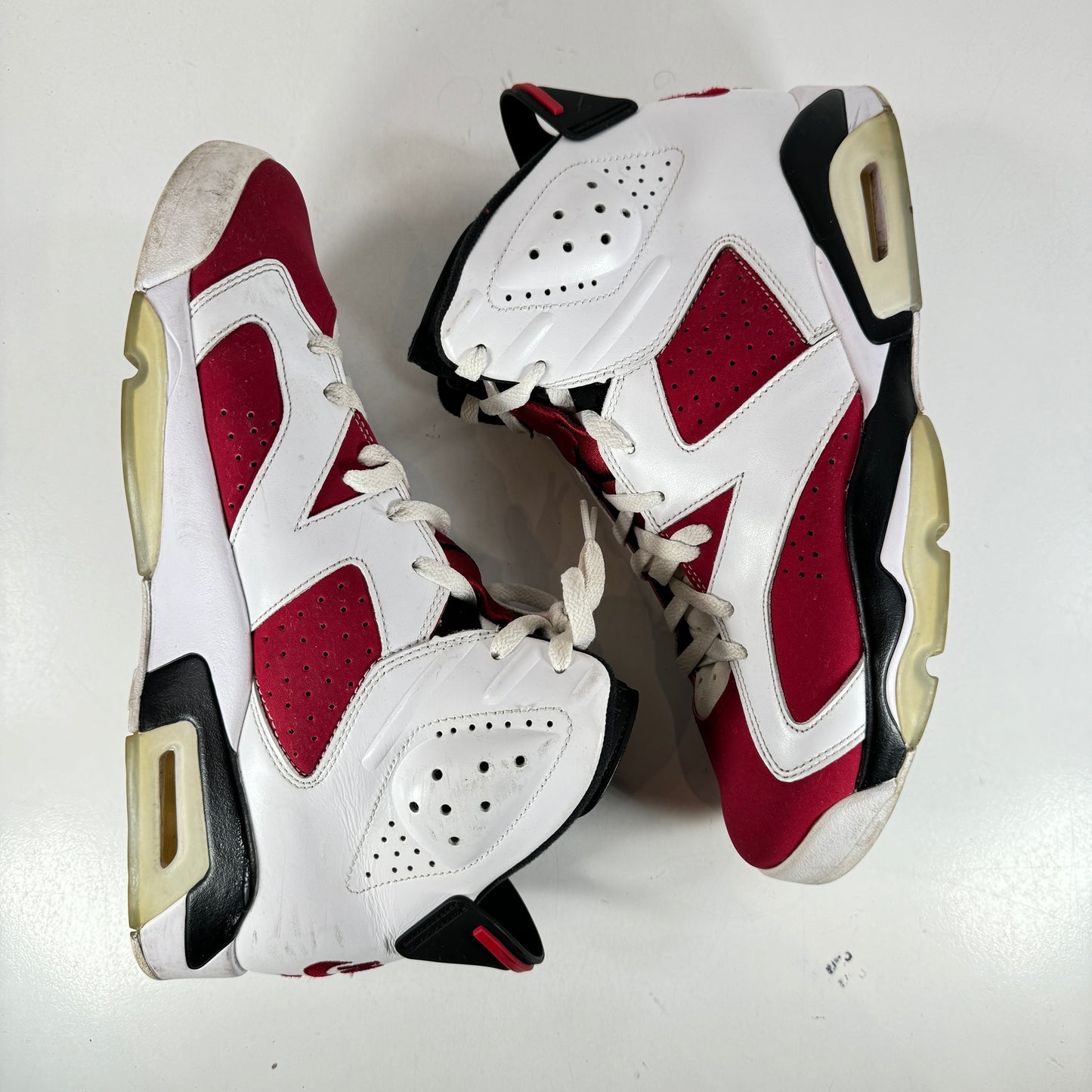 CT8529 106 Jordan 6 Retro Carmine [USED] - 10.5 M (Used) (Replace Box)