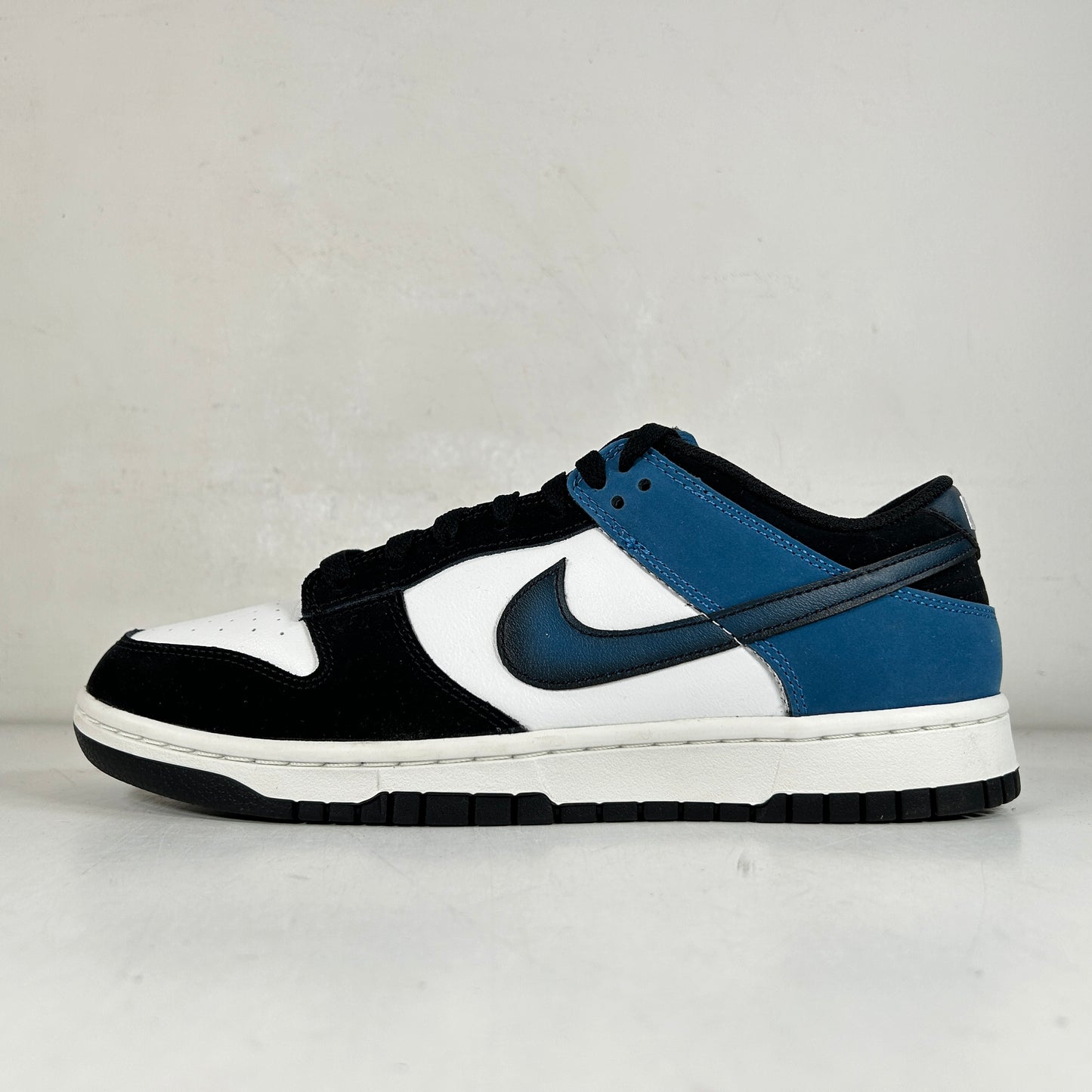 FD6923 100 Nike Dunk Low Industrial Blue [USED] - 9 M (Used)