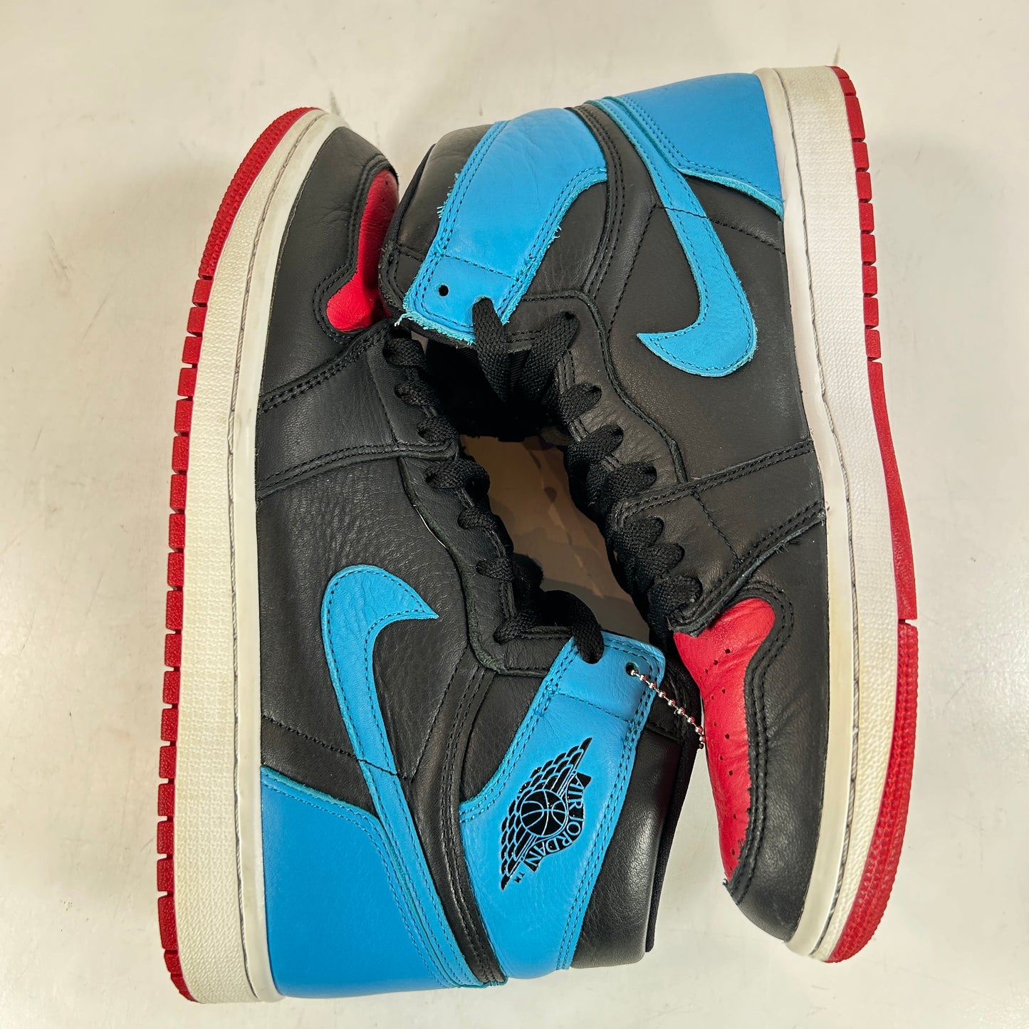 CD0461 046 Jordan 1 Retro High NC to Chi (Women's) [USED] - 9.5 W (Used2)