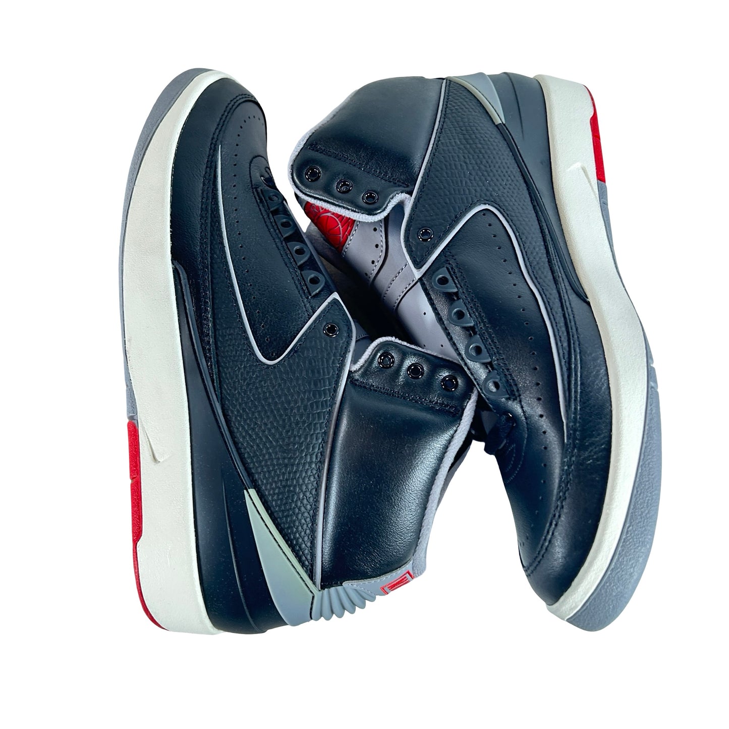 DR8884 001 Jordan 2 Retro Black Cement - 11.5 M (Yellowing)