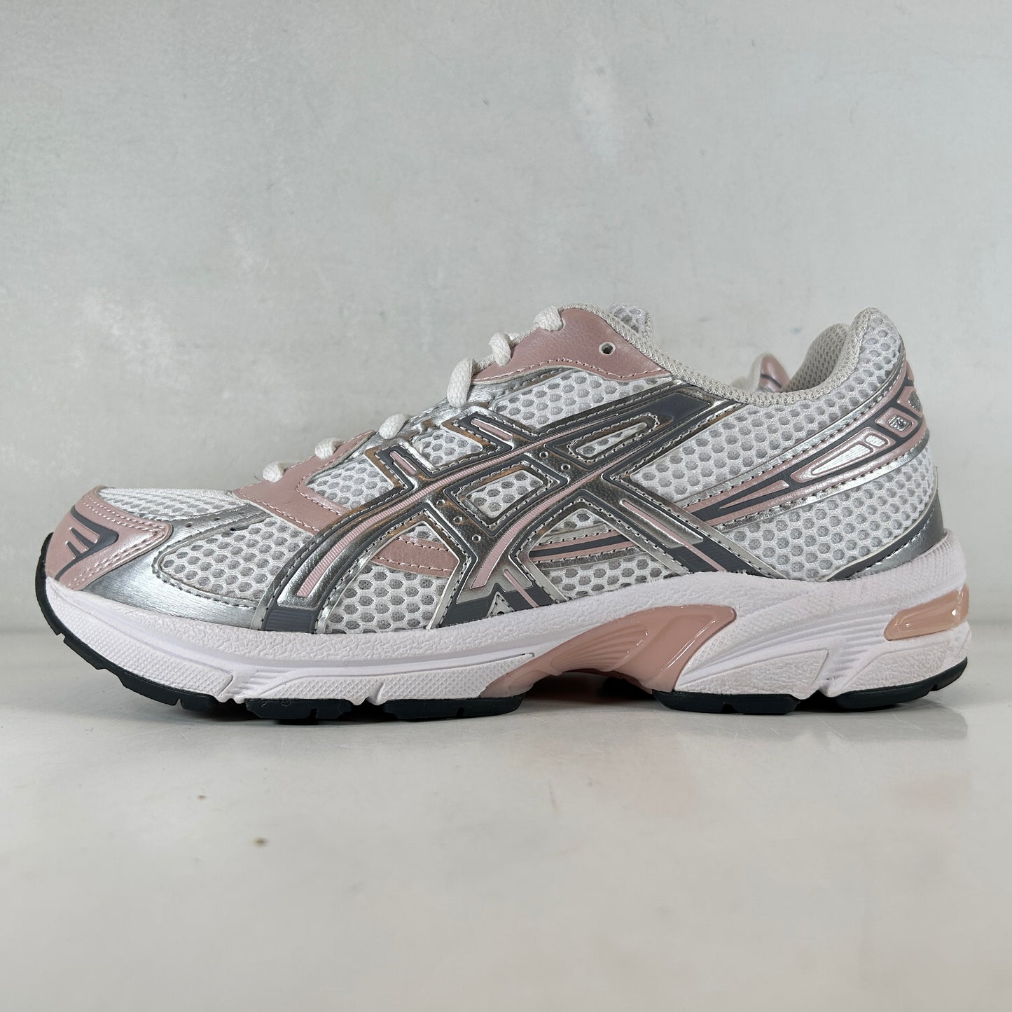 1202A164 117 ASICS Gel-1130 White Neutral Pink (Women's) [USED] - 6.5 W (Used)