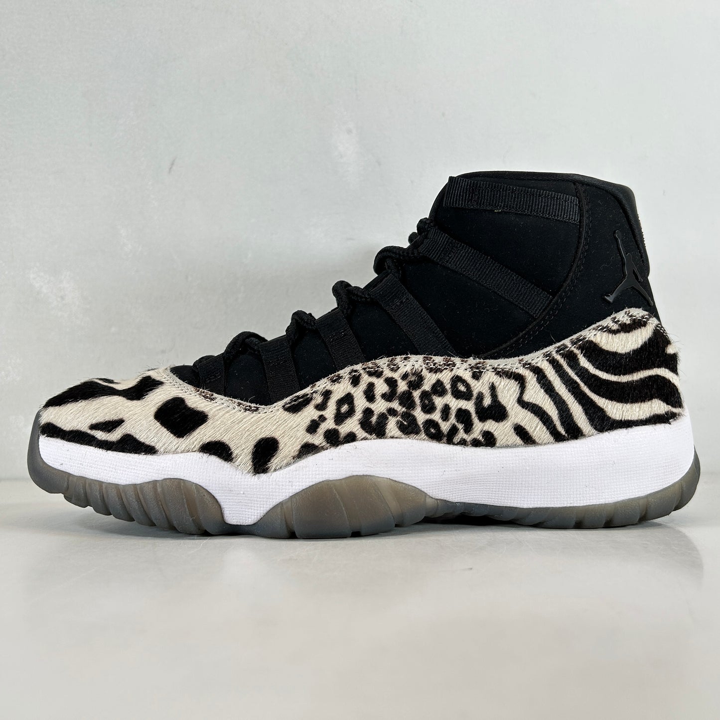AR0715 010 Jordan 11 Retro Animal Instinct (W) [USED] - 10 W (Used)