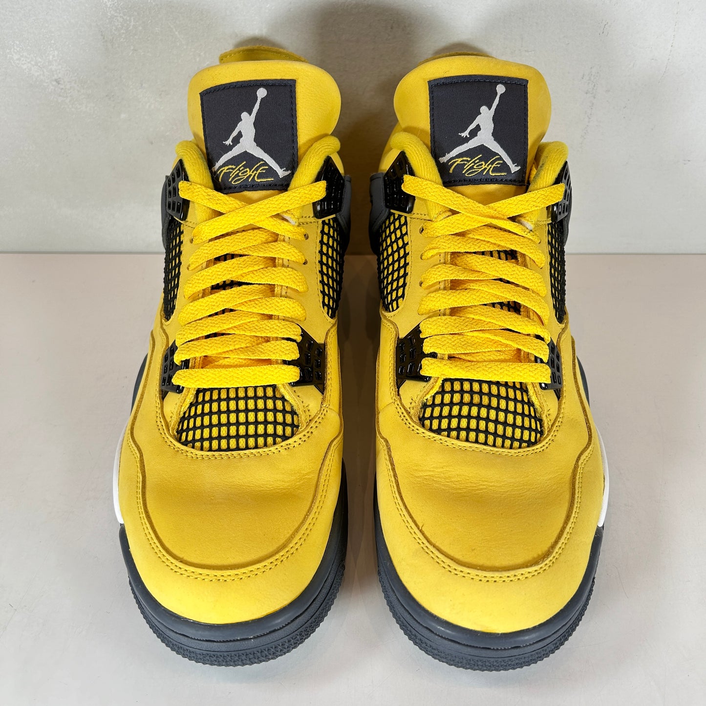 CT8527 700 Jordan 4 Retro Lightning (2021) [USED] - 11 M (Used)