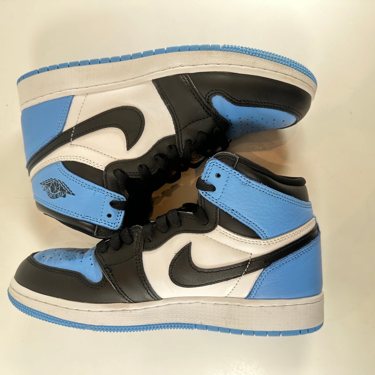 FD1437 400 Jordan 1 Retro High OG UNC Toe (GS) [USED] - 7 Y (Used)