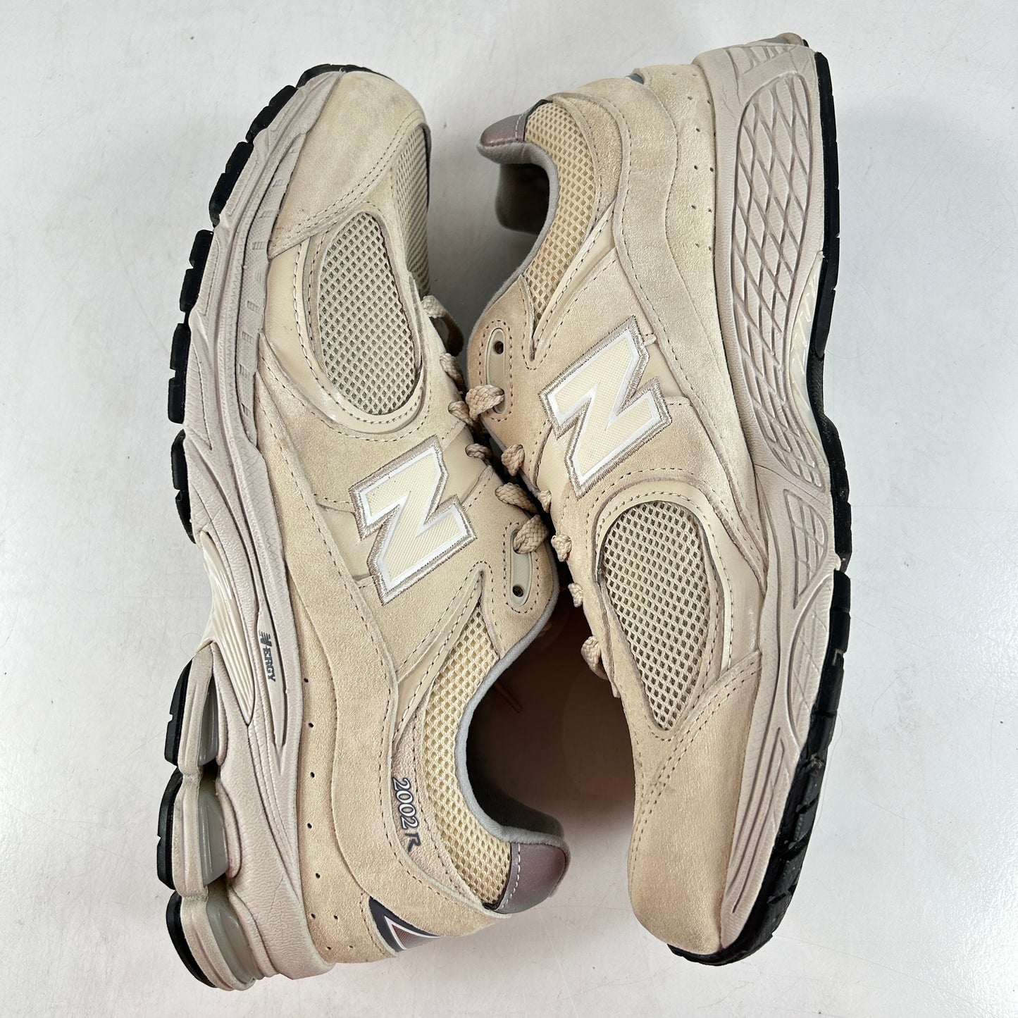 ML2002RE New Balance 2002R Bone Light Aluminum [USED] - 10 M (Used)