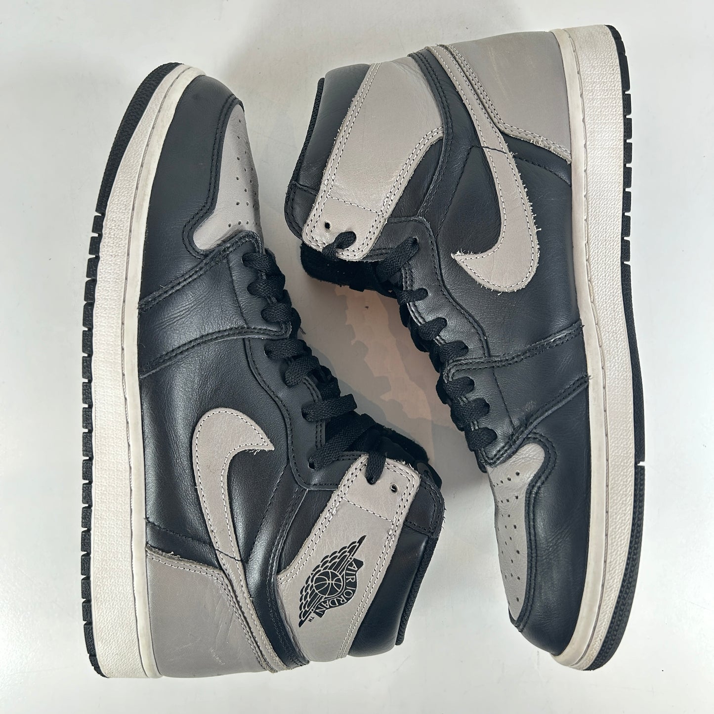 555088 013 Jordan 1 Shadow (2018) [USED] - 11 M (Used2)