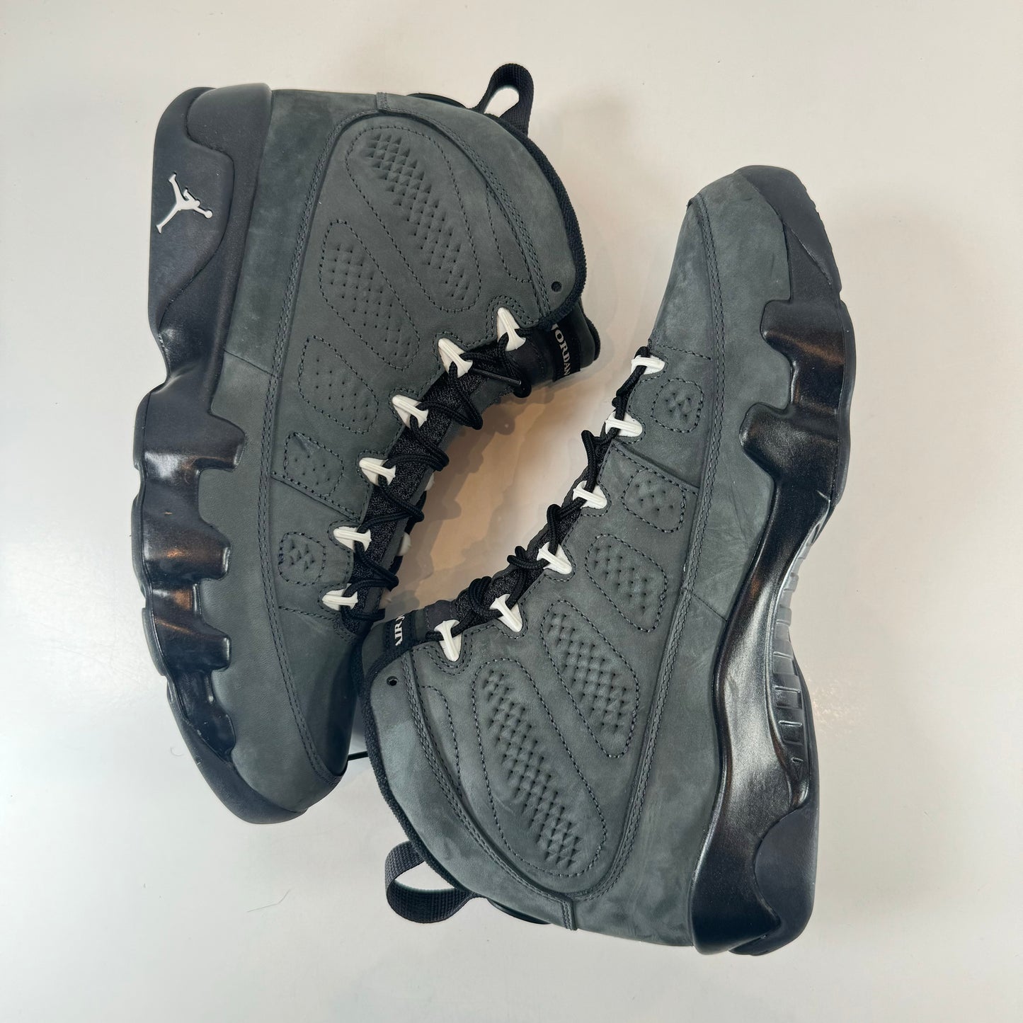 302370 013 Jordan 9 Retro Anthracite [USED] - 9.5 M (Used) (No Box)
