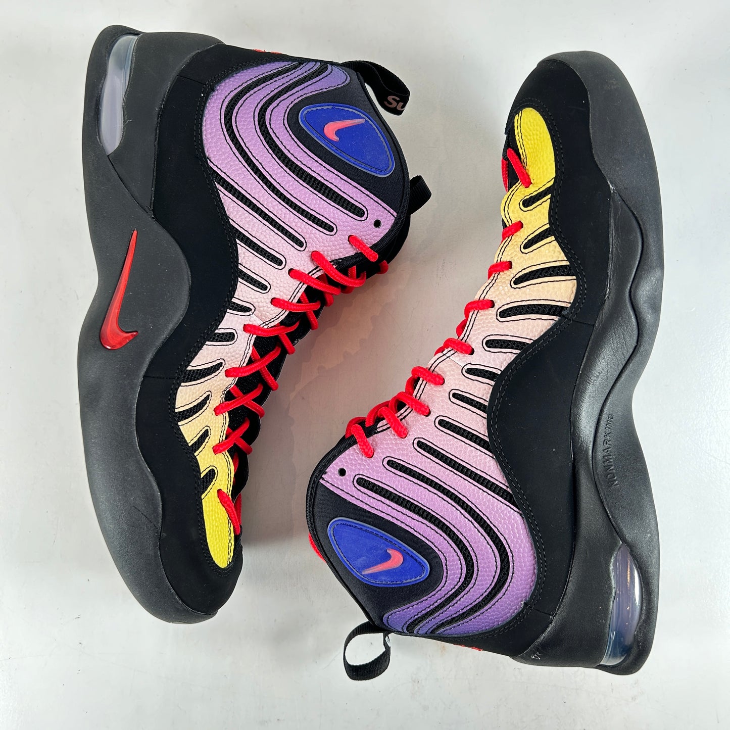 DX3292 001 Nike Air Bakin SP Supreme Black [USED] - 10.5 M (Used)