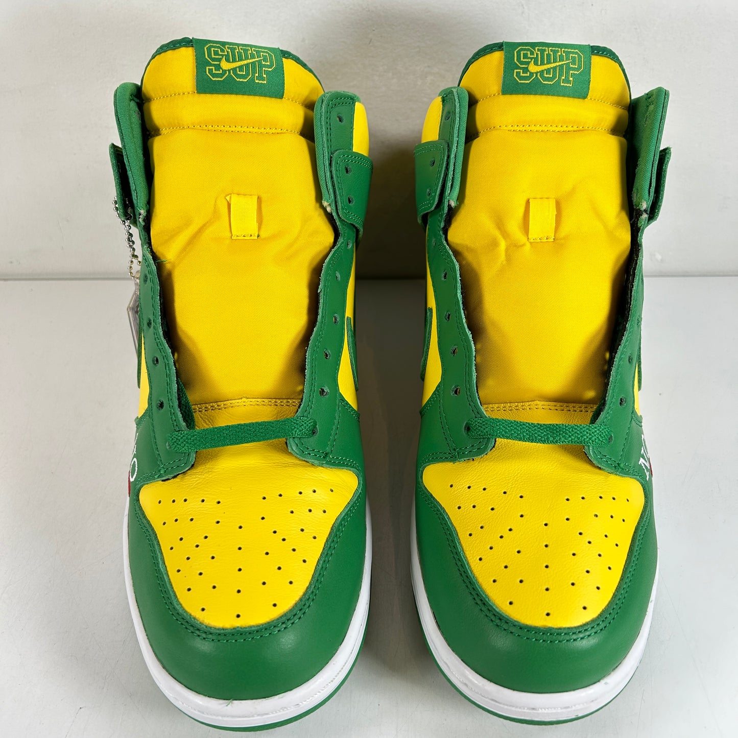 DN3741 700 Nike SB Dunk High Supreme By Any Means Brazil [USED] - 11.5 M (Used2)