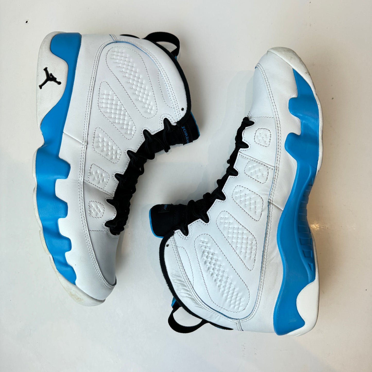 FQ8992 101 Jordan 9 Retro Powder Blue (2024) [USED] - 11.5 M (Used)