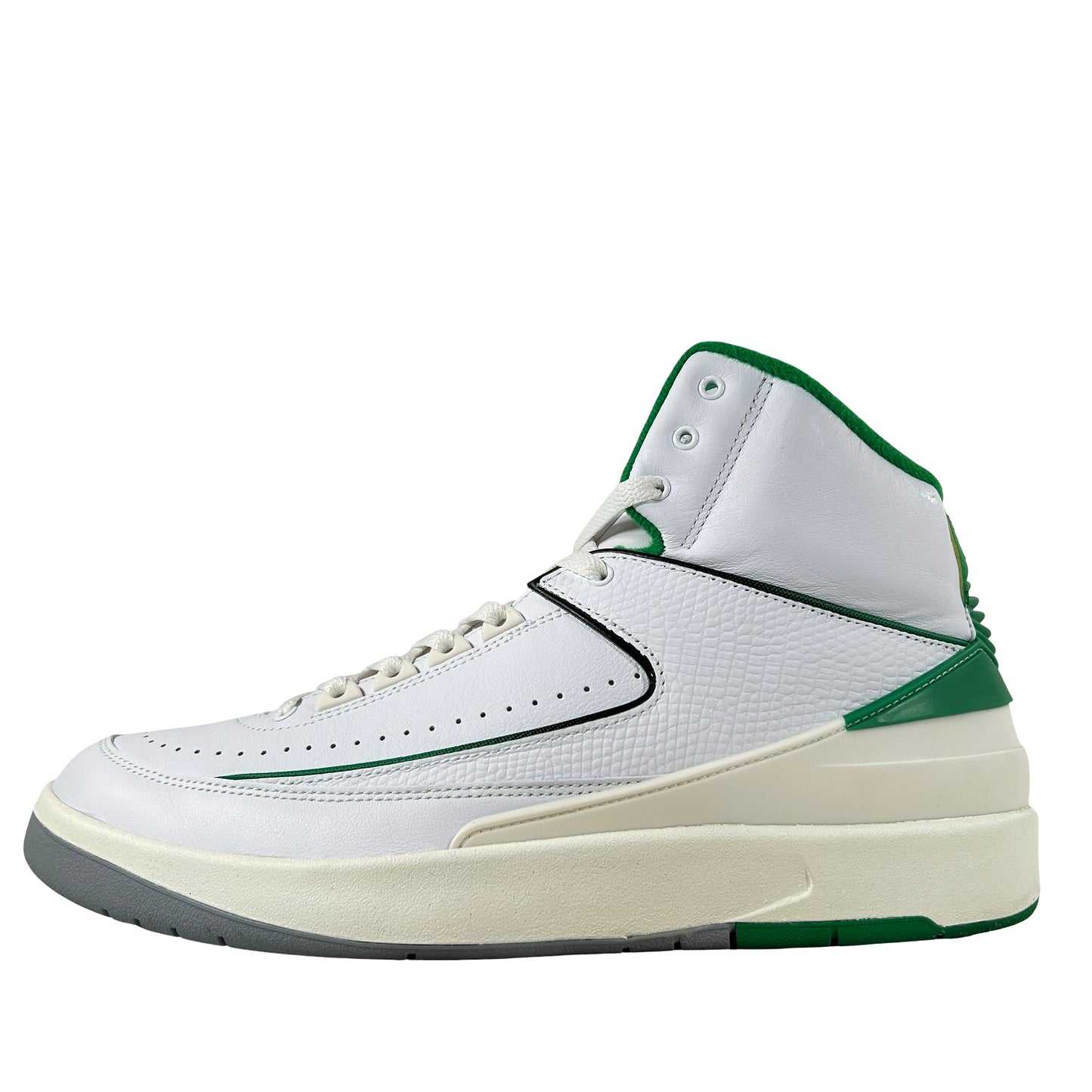 DR8884 103 Jordan 2 Retro Lucky Green - 12 M (Used)