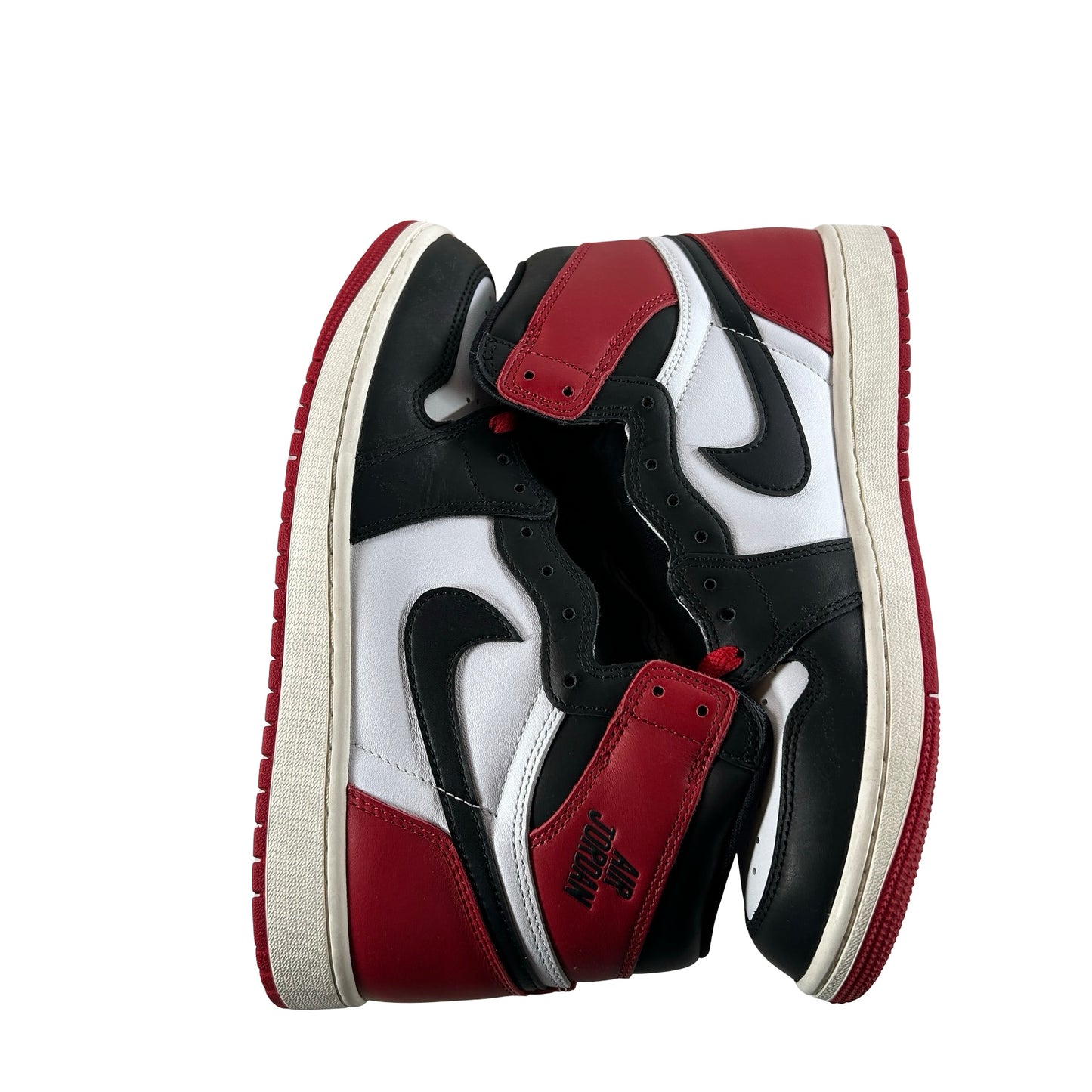 DZ5485 106 Air Jordan 1 High OG Black Toe Reimagined [USED] - 9 M (Used7)
