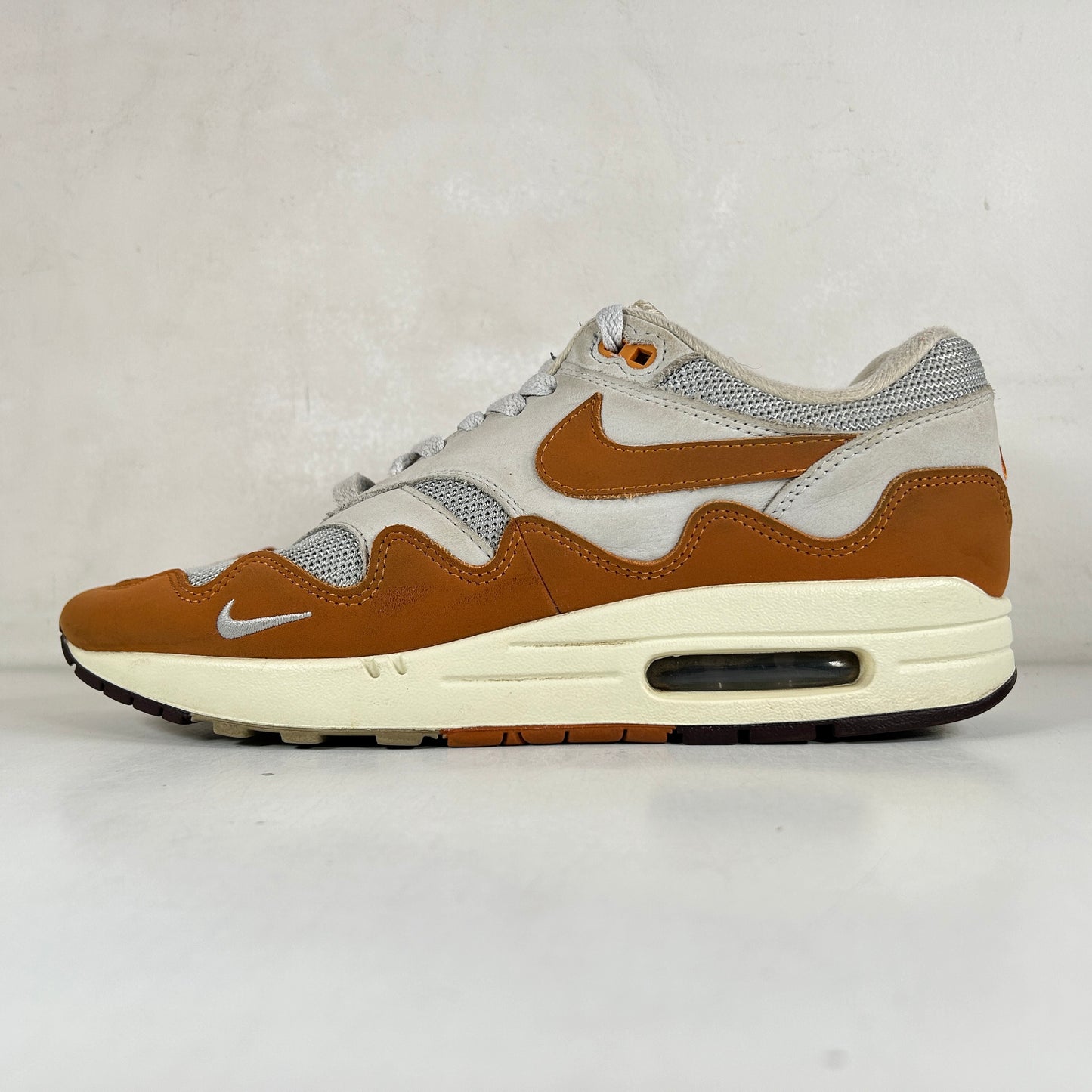 DH1348 001 Nike Air Max 1 Patta Waves Monarch (Without Bracelet) [USED] - 9.5 M (Used) (Replace Box)