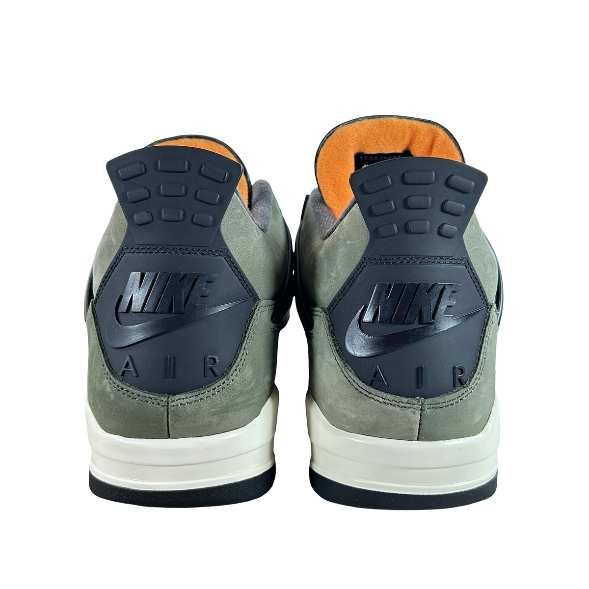 IB1519 200 Jordan 4 Retro OG SP Undefeated (2025) [USED] - 13 M (Used10)