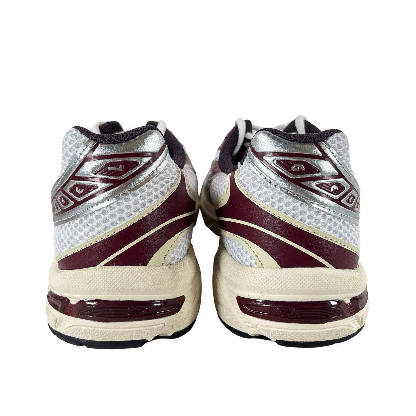 1203A685 100 ASICS Gel-1130 White Maroon Banner [USED] - 8.5 M (Used)