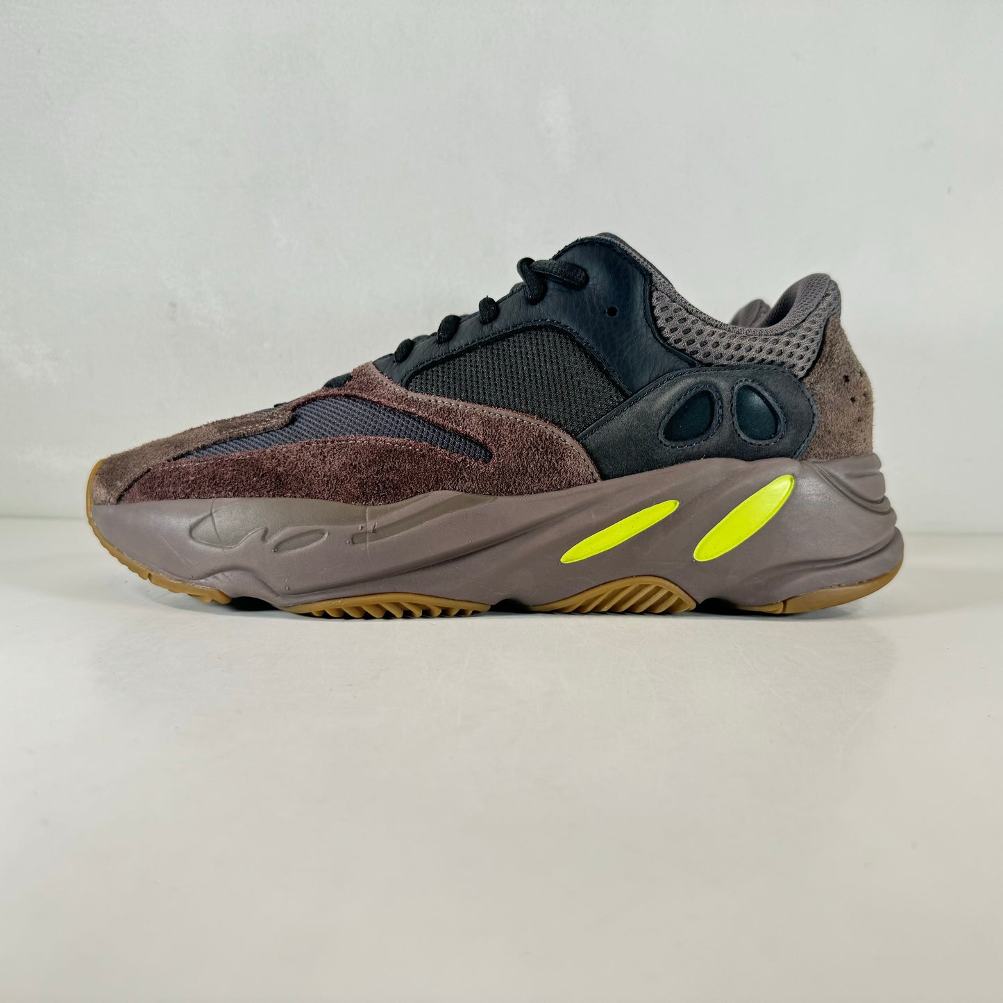 EE9614 Yeezy Boost 700 Malva